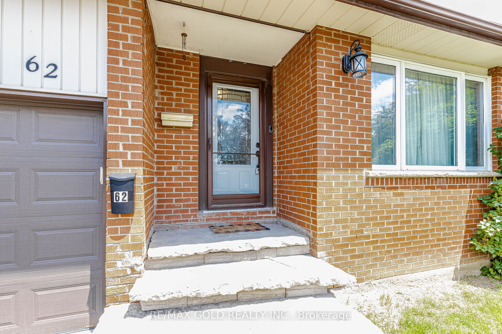 62 Charters Road, Brampton, ON L6V 2S5 photo 3
