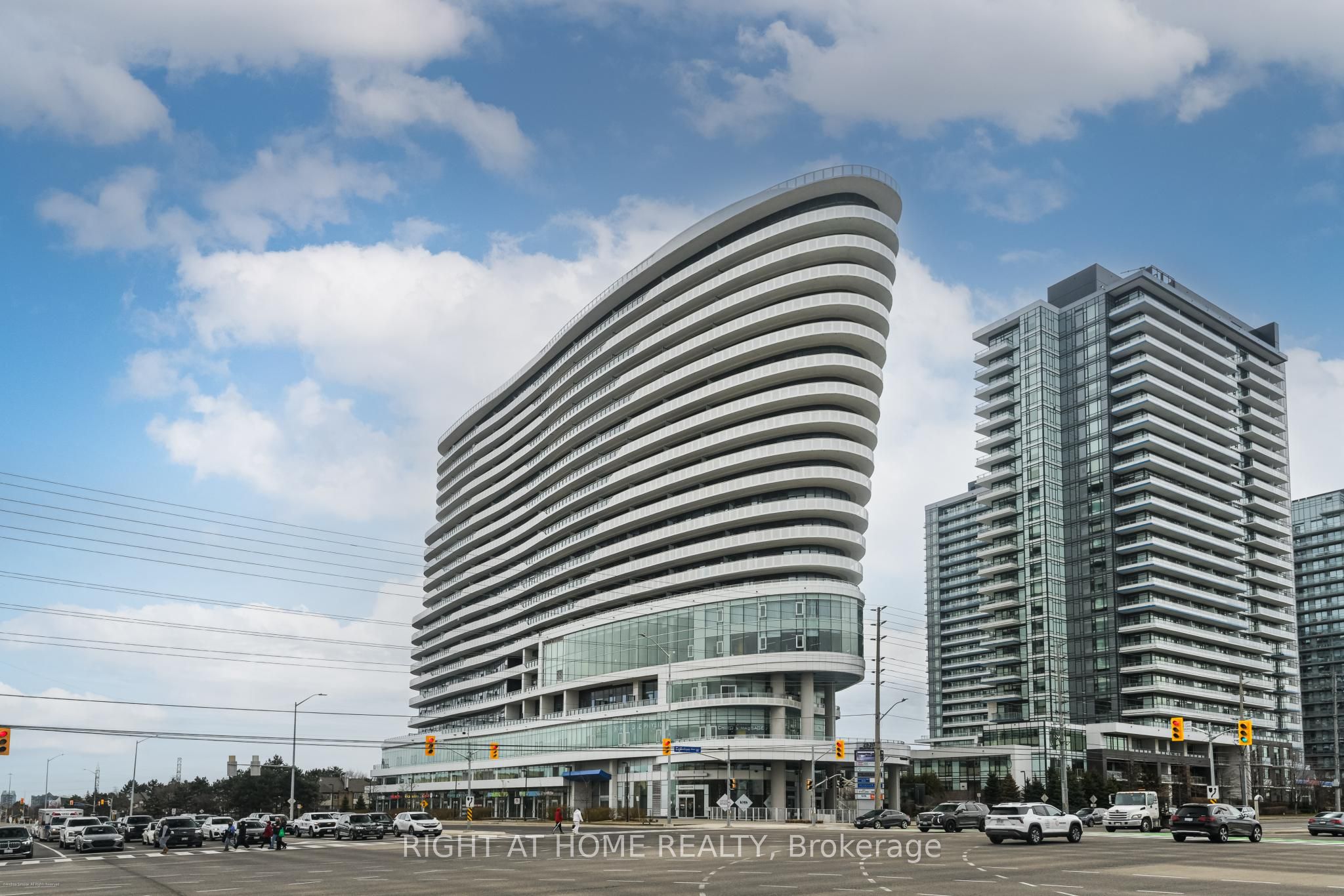 2520 Eglinton Avenue W 1602, Mississauga, ON L5M 0Y4