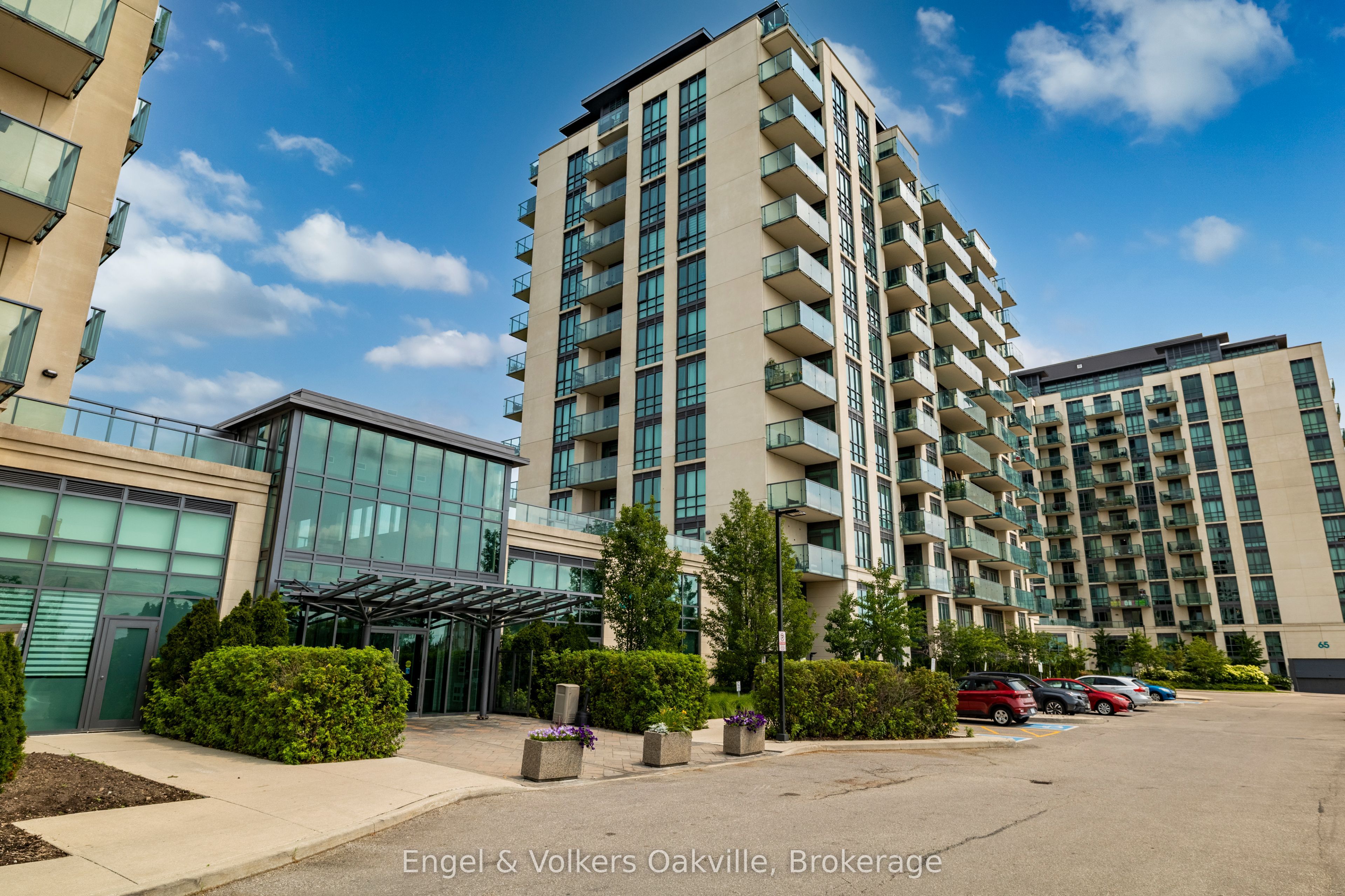 55 Yorkland Boulevard 1204, Brampton, ON L6P 4K9 photo 3