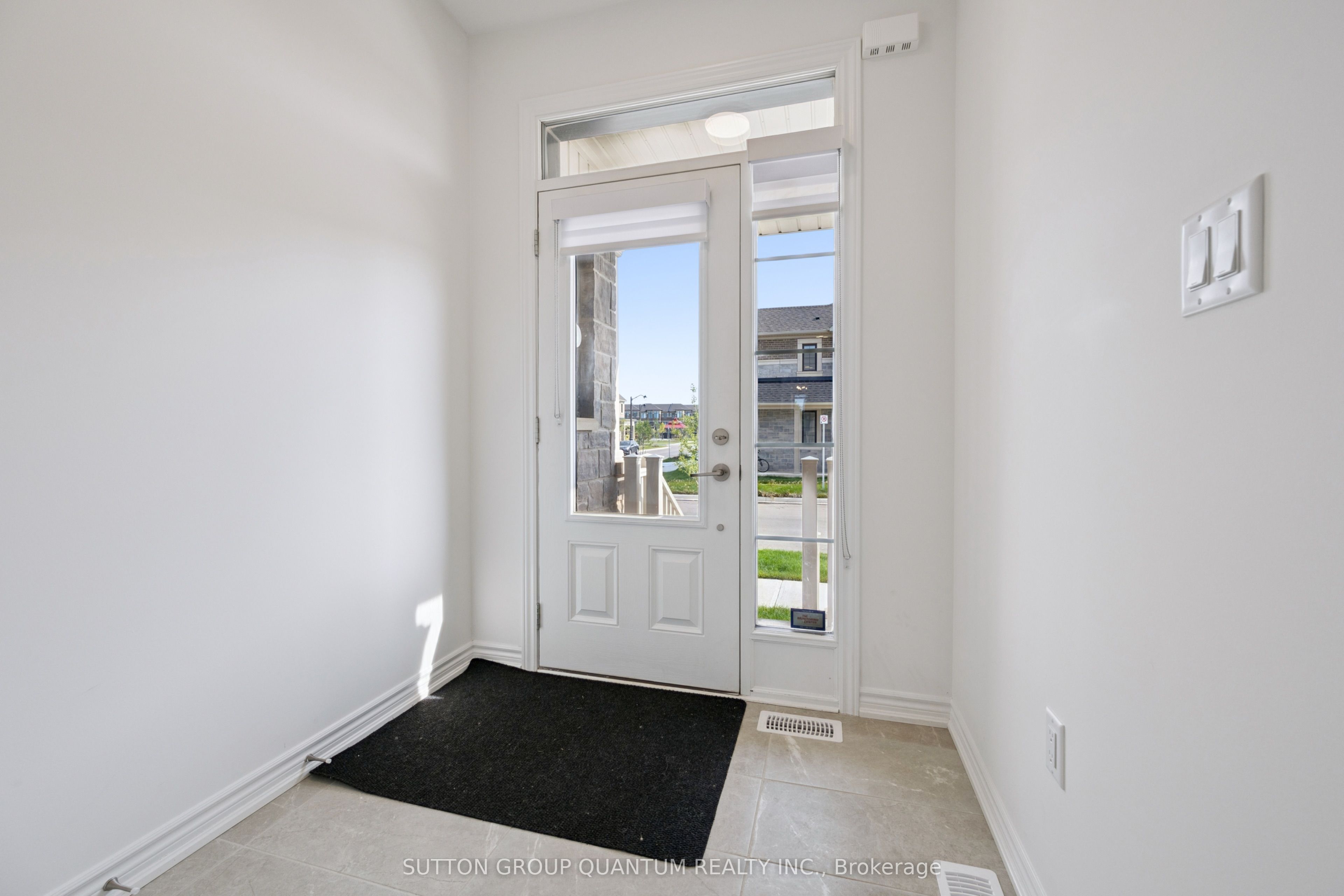 3040 Robert Lamb Boulevard, Oakville, ON L6H 7H5 photo 3