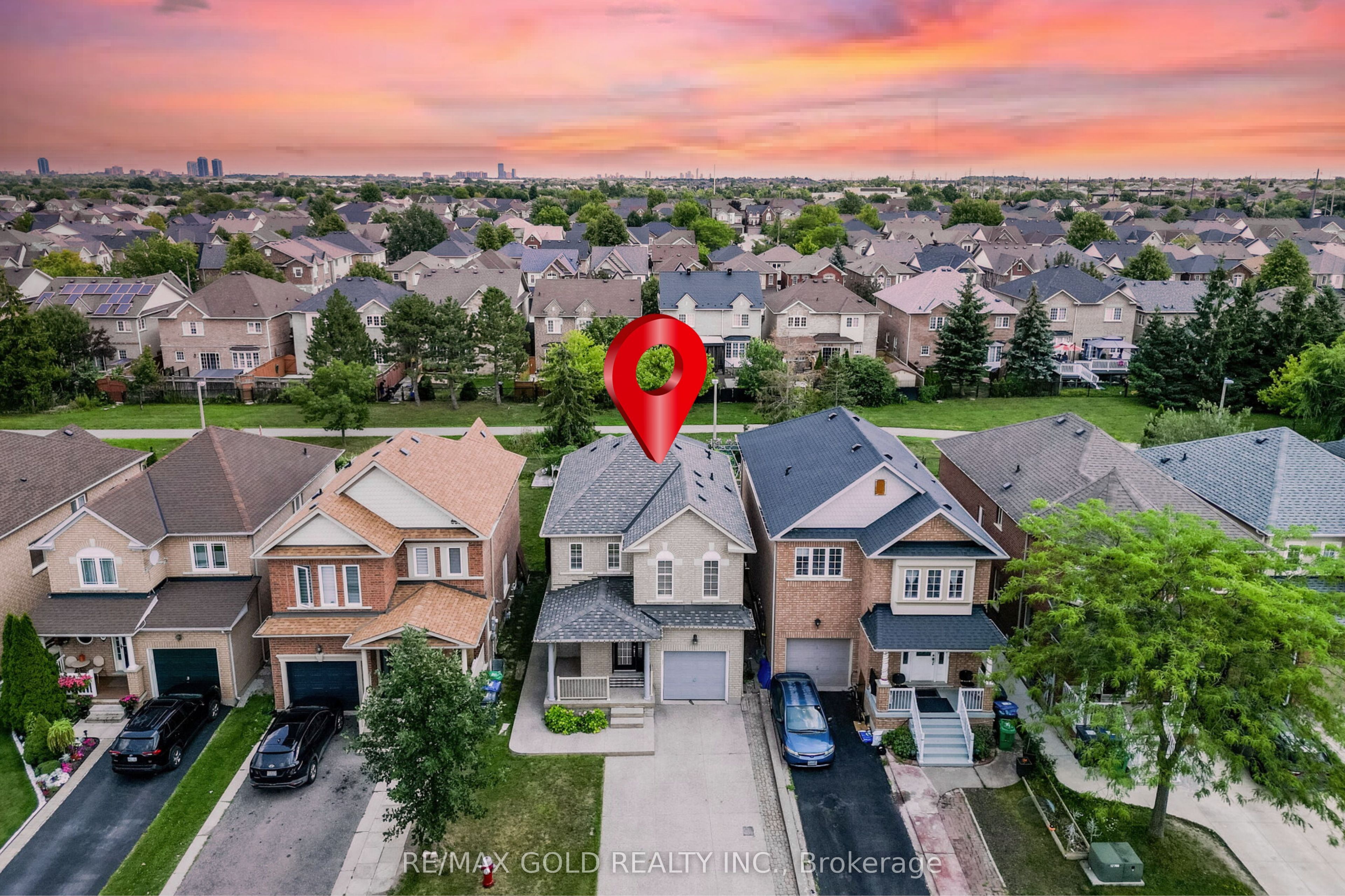 48 Redfinch Way, Brampton, ON L7A 2B2