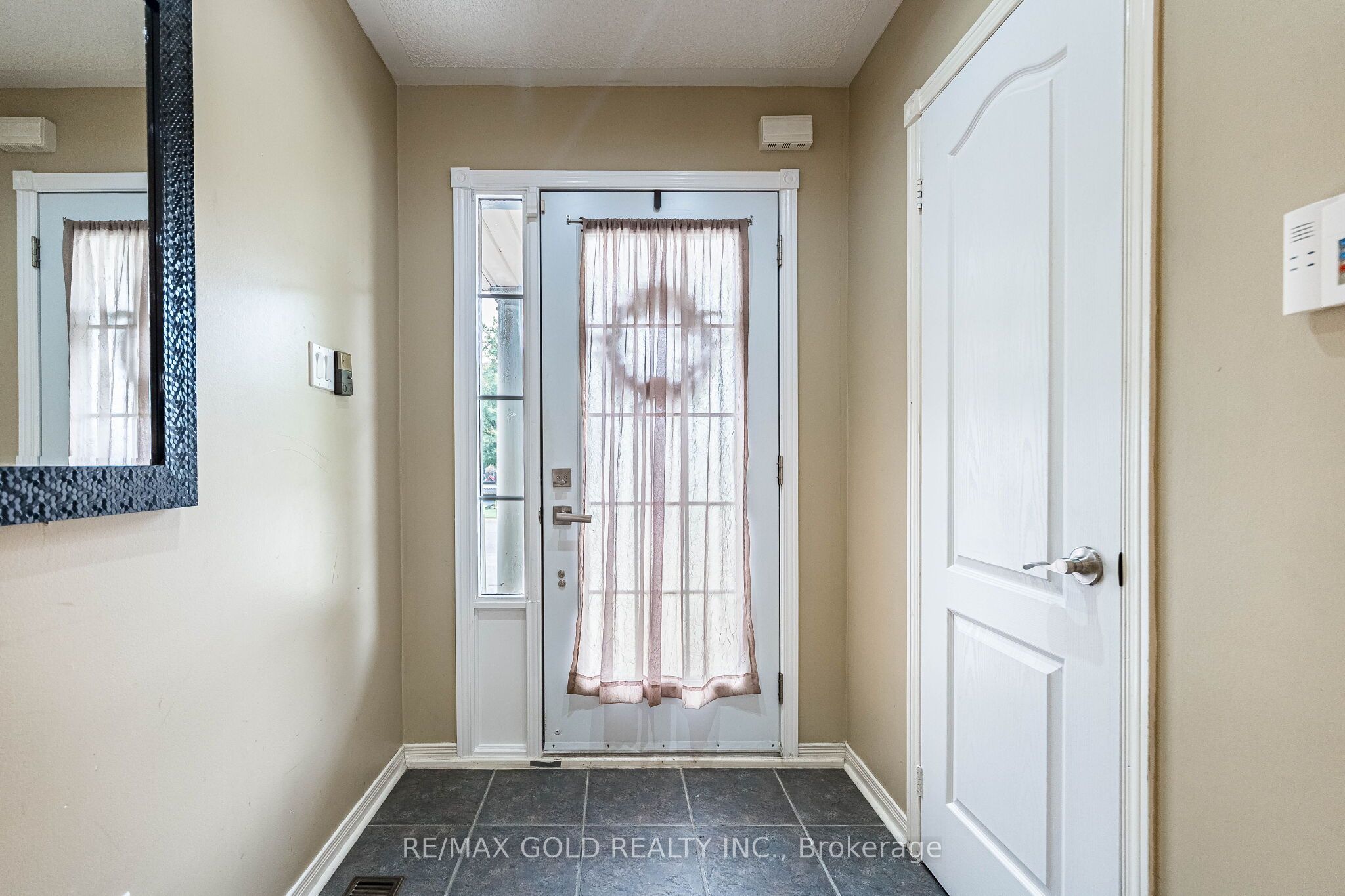 48 Redfinch Way, Brampton, ON L7A 2B2 photo 4