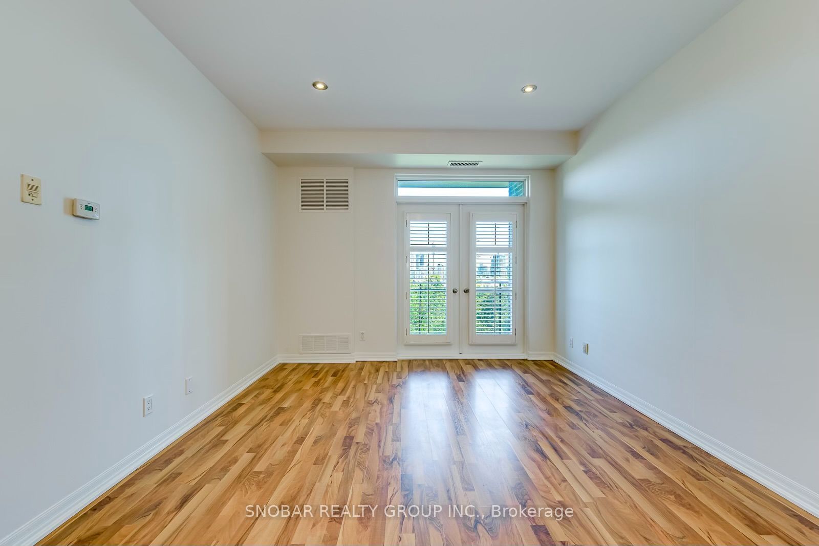 245 Dalesford Road SE 415, Toronto, ON M8Y 4H7 photo 2