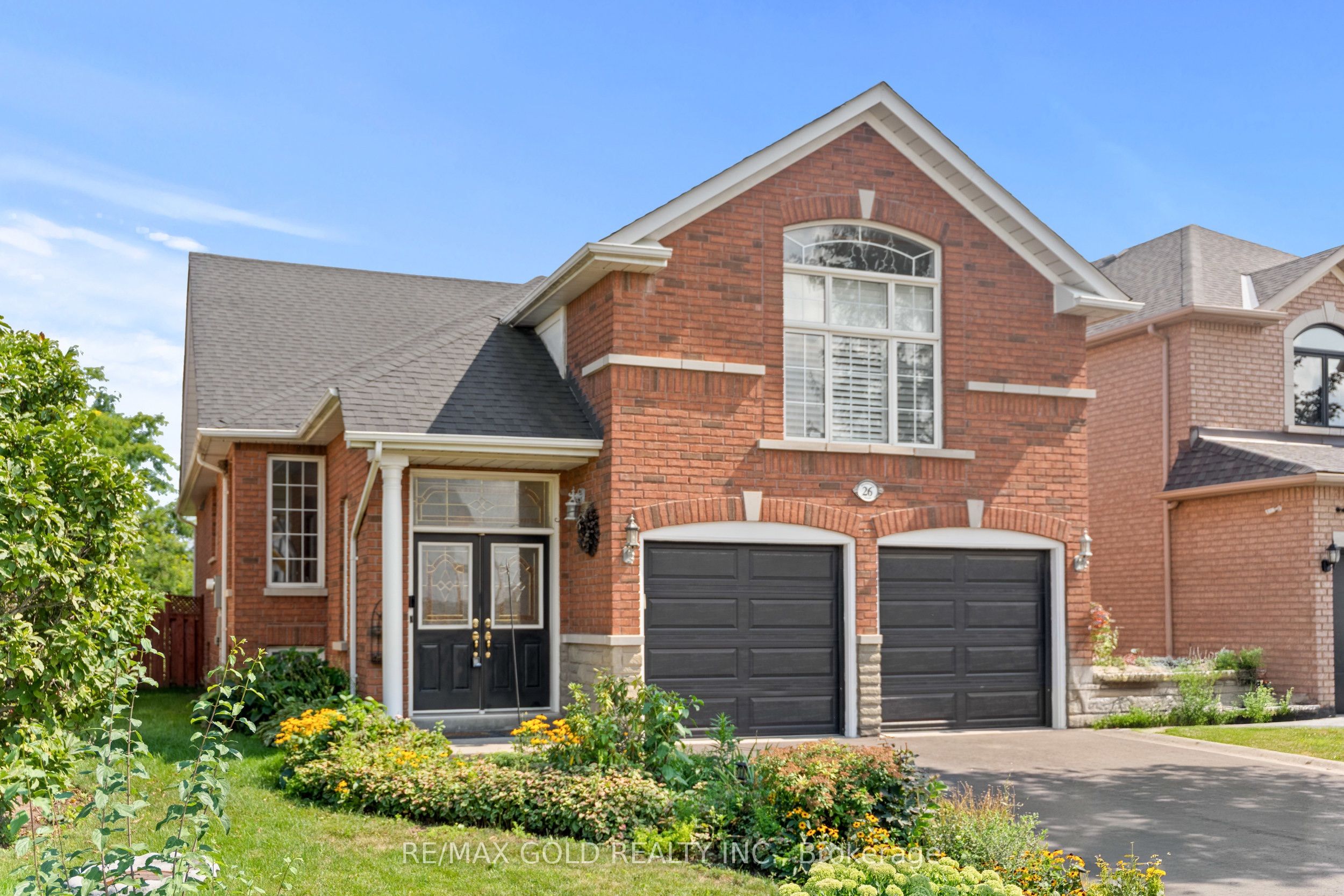 26 Highwood Road, Brampton, ON L6Z 4T7 photo 2