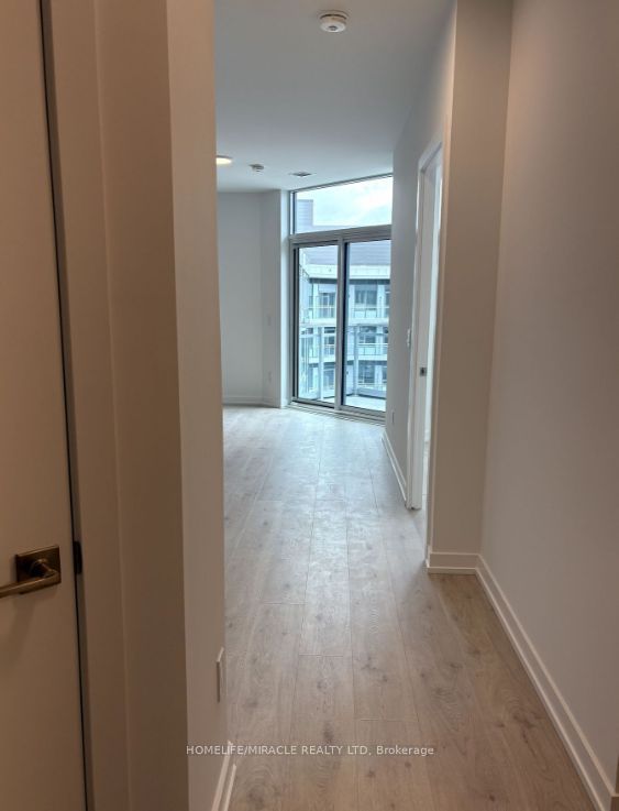 2501 Saw Whet Boulevard 453, Oakville, ON L6M 5N2 photo 2