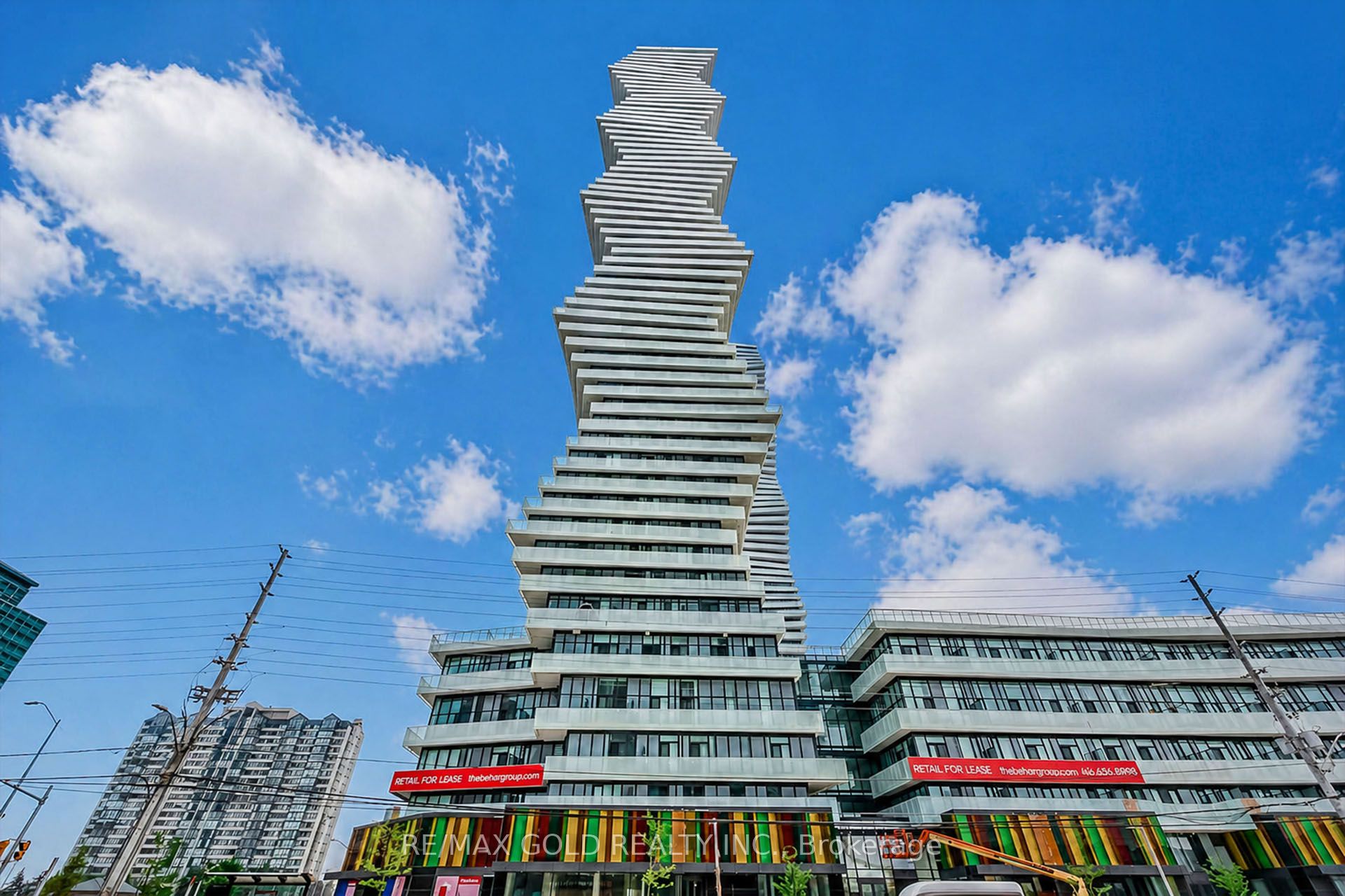 3900 Confederation Parkway 809, Mississauga, ON L5B 0M3