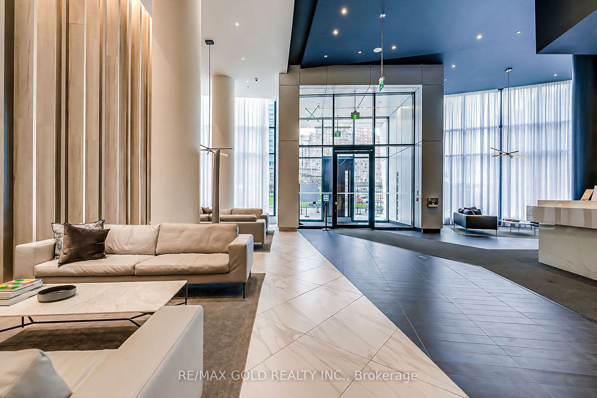 3900 Confederation Parkway 809, Mississauga, ON L5B 0M3 photo 3