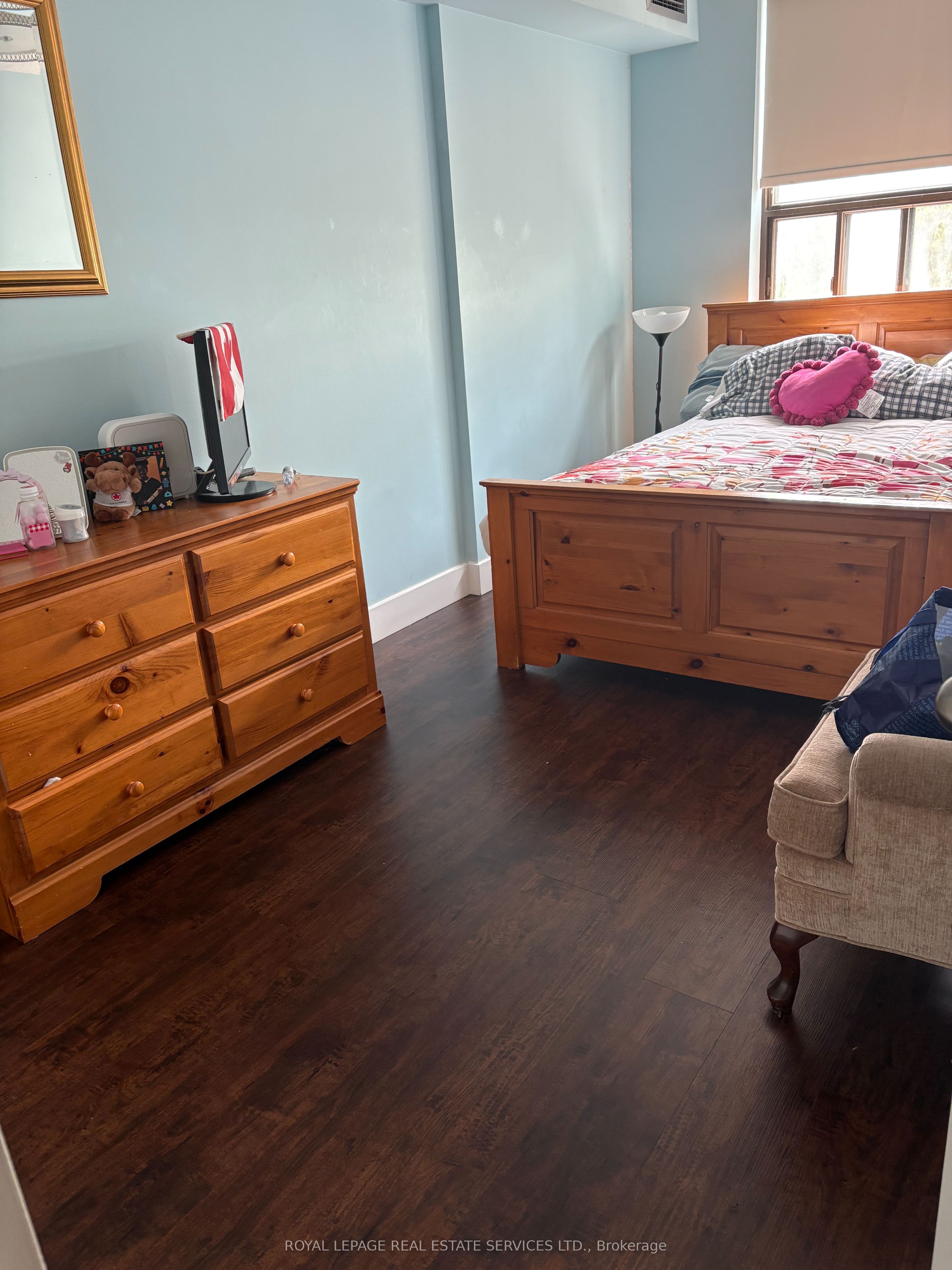 75 Emmett Avenue 307, Toronto, ON M6M 5A7 photo 2