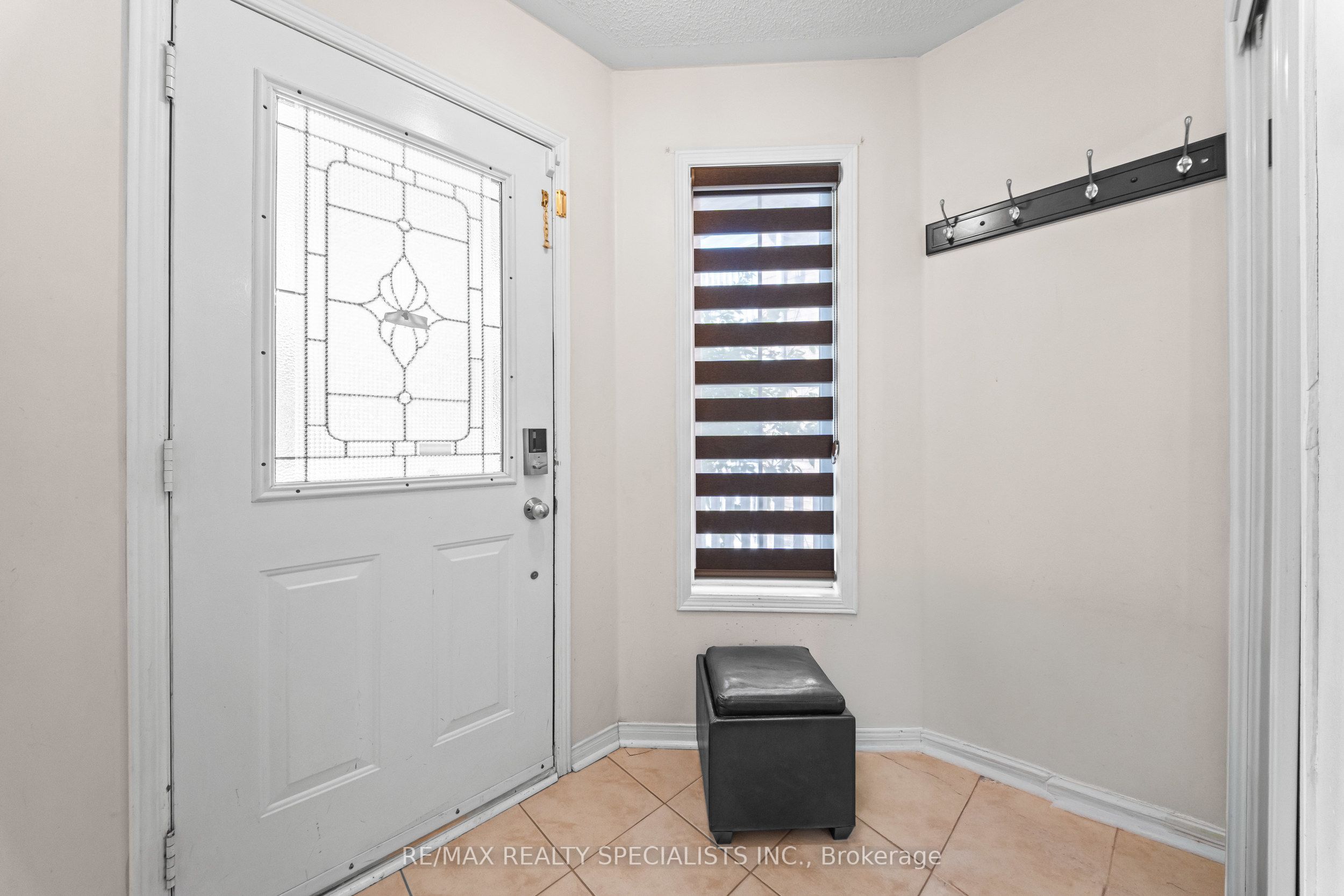 65 Ozner Court, Brampton, ON L6X 4Y9 photo 4