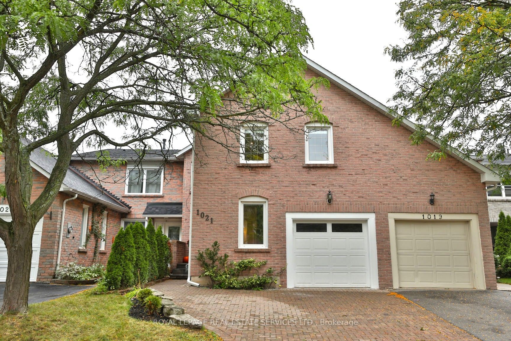 1021 Runnymead Crescent, Oakville, ON L6M 1C5