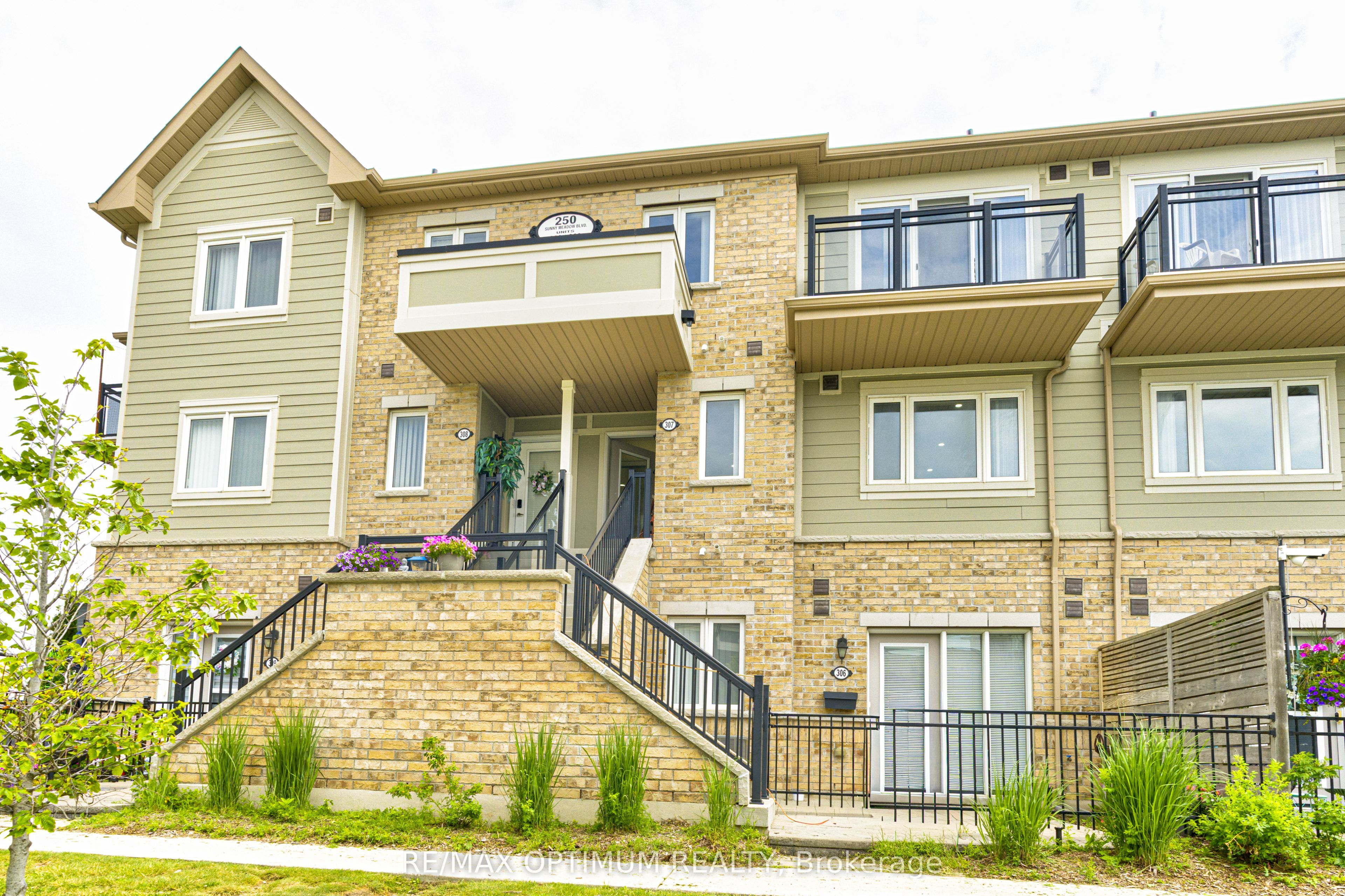 250 Sunny Meadow Boulevard 307, Brampton, ON L6R 3Y6
