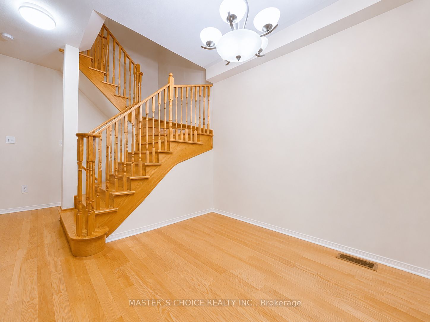 4738 Alana Glen Drive, Mississauga, ON L5C 0C3 photo 3