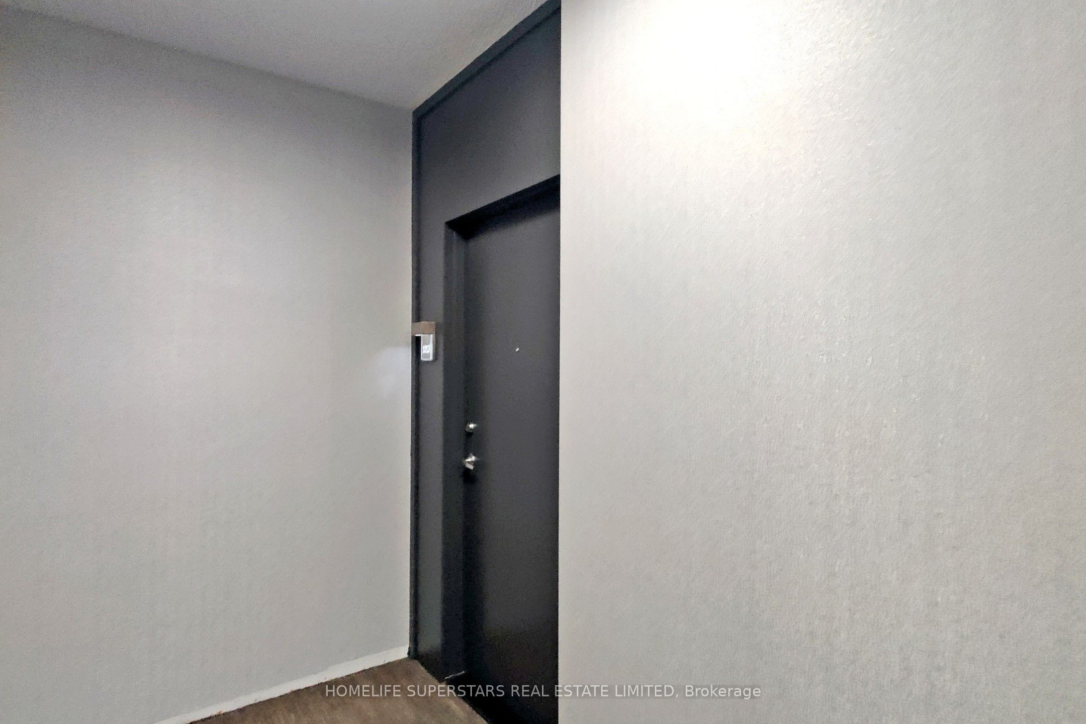 223 Webb Drive 1013, Mississauga, ON L5B 4P2 photo 5
