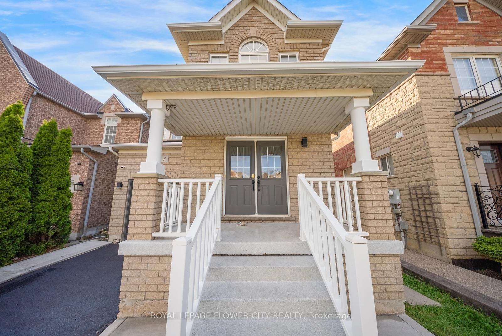7 Penbridge Circle, Brampton, ON L7A 2P8 photo 4
