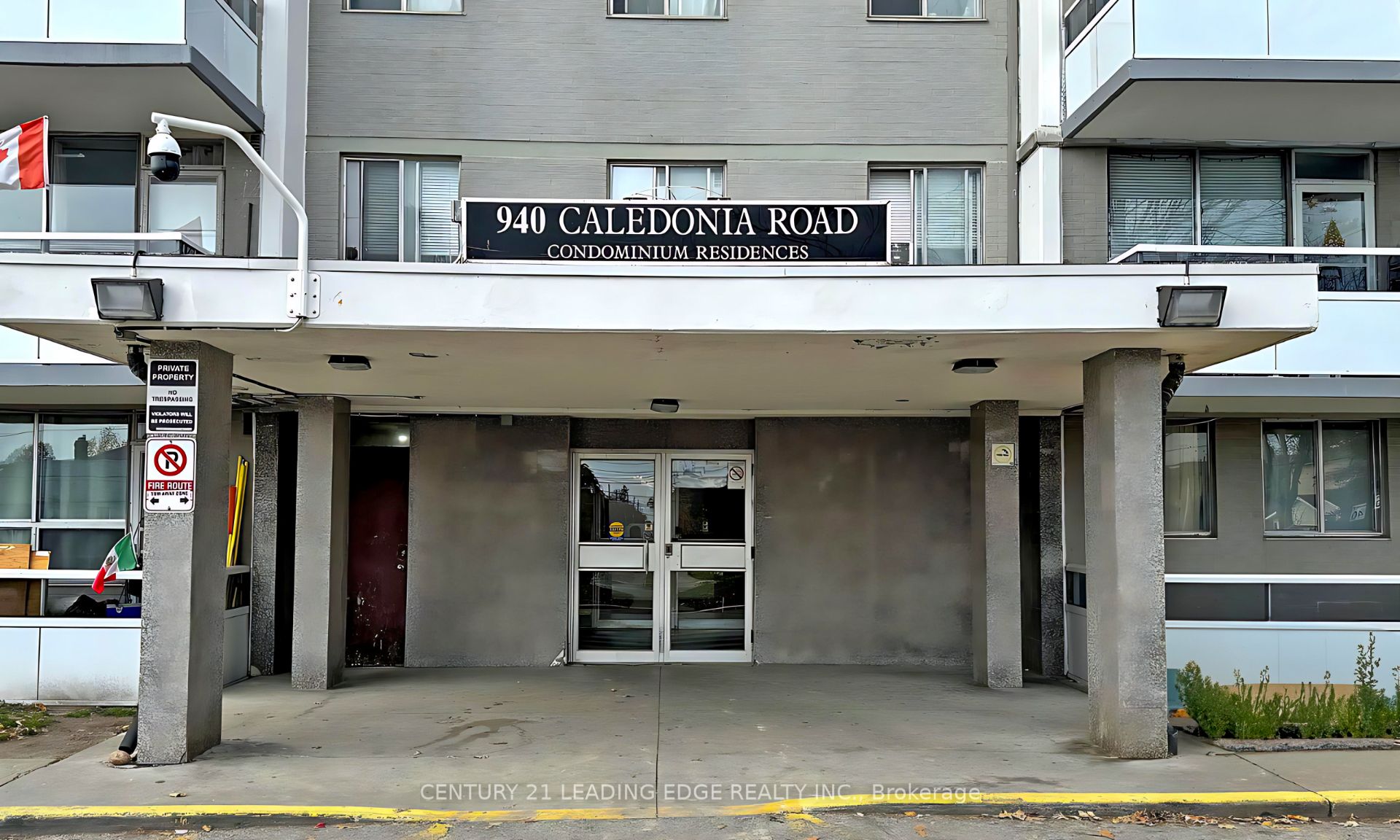940 Caledonia Road 611, Toronto, ON M6B 2G8