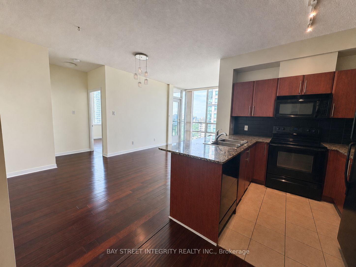 3515 Kariya Drive 2202, Mississauga, ON L5B 0C1 photo 4