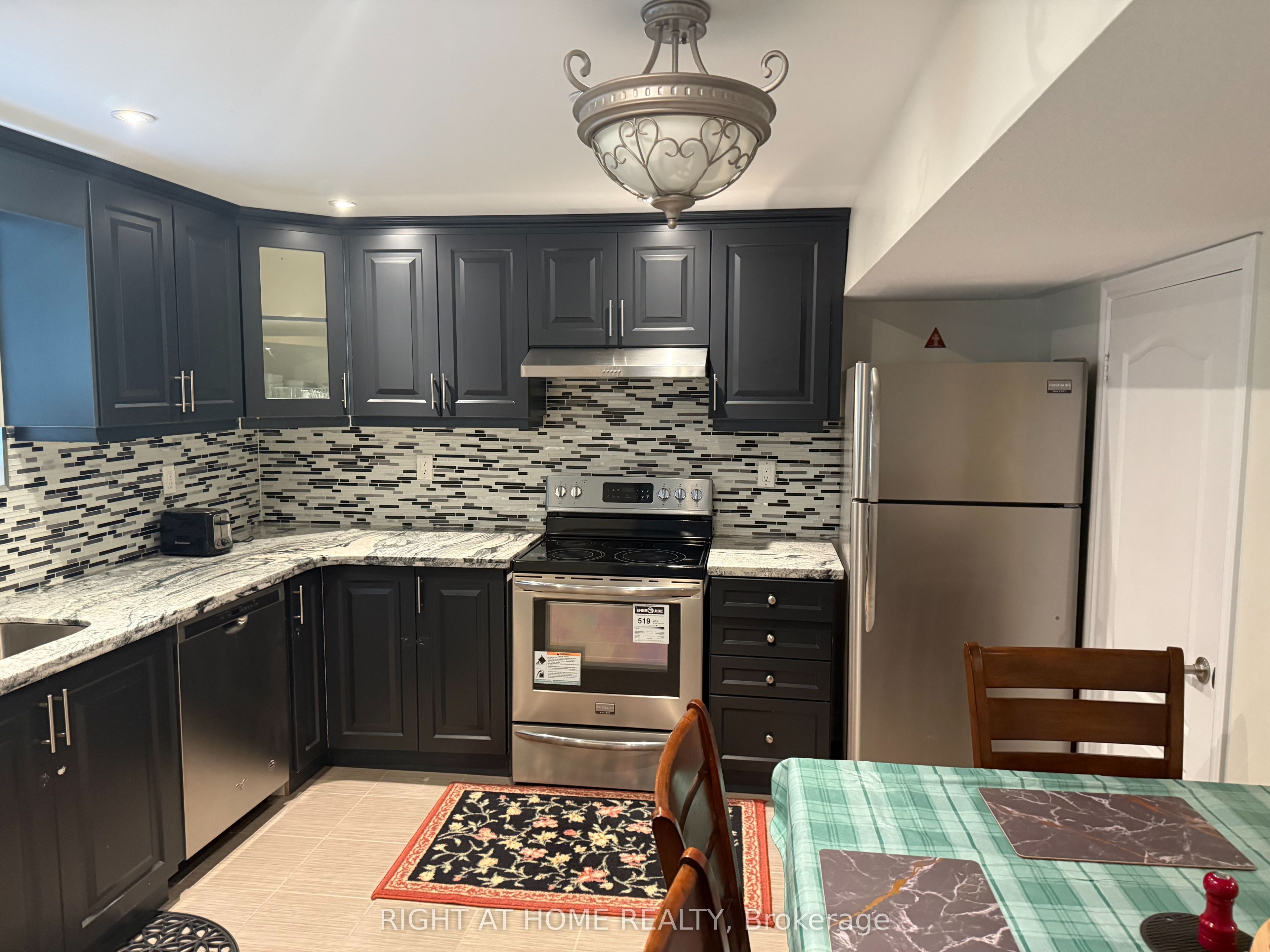 65 FALLOWFIELD Road Basement unit, Brampton, ON L6X 0X1 photo 3