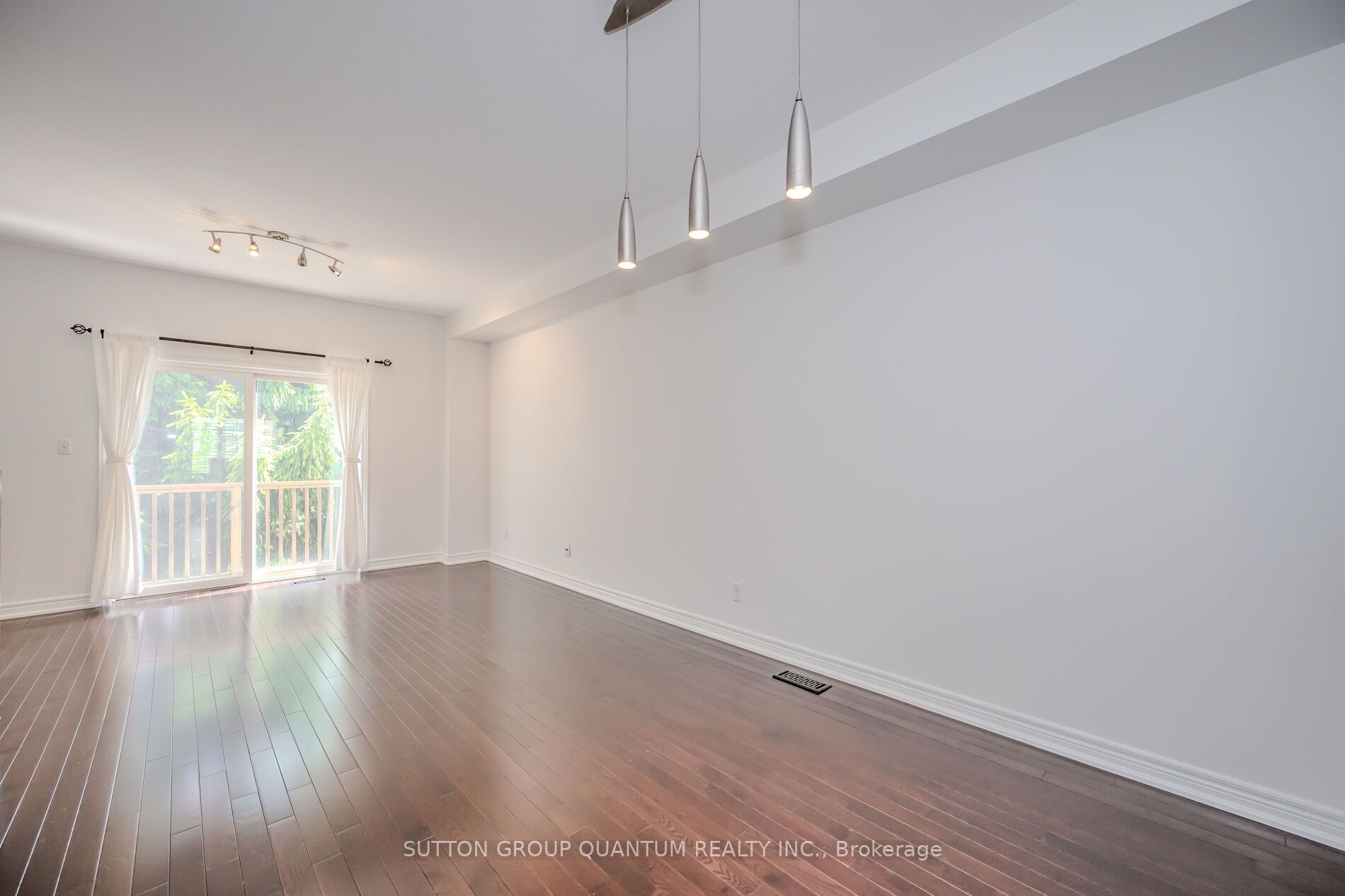 4304 INGRAM, Burlington, ON L7L 0C4 photo 5