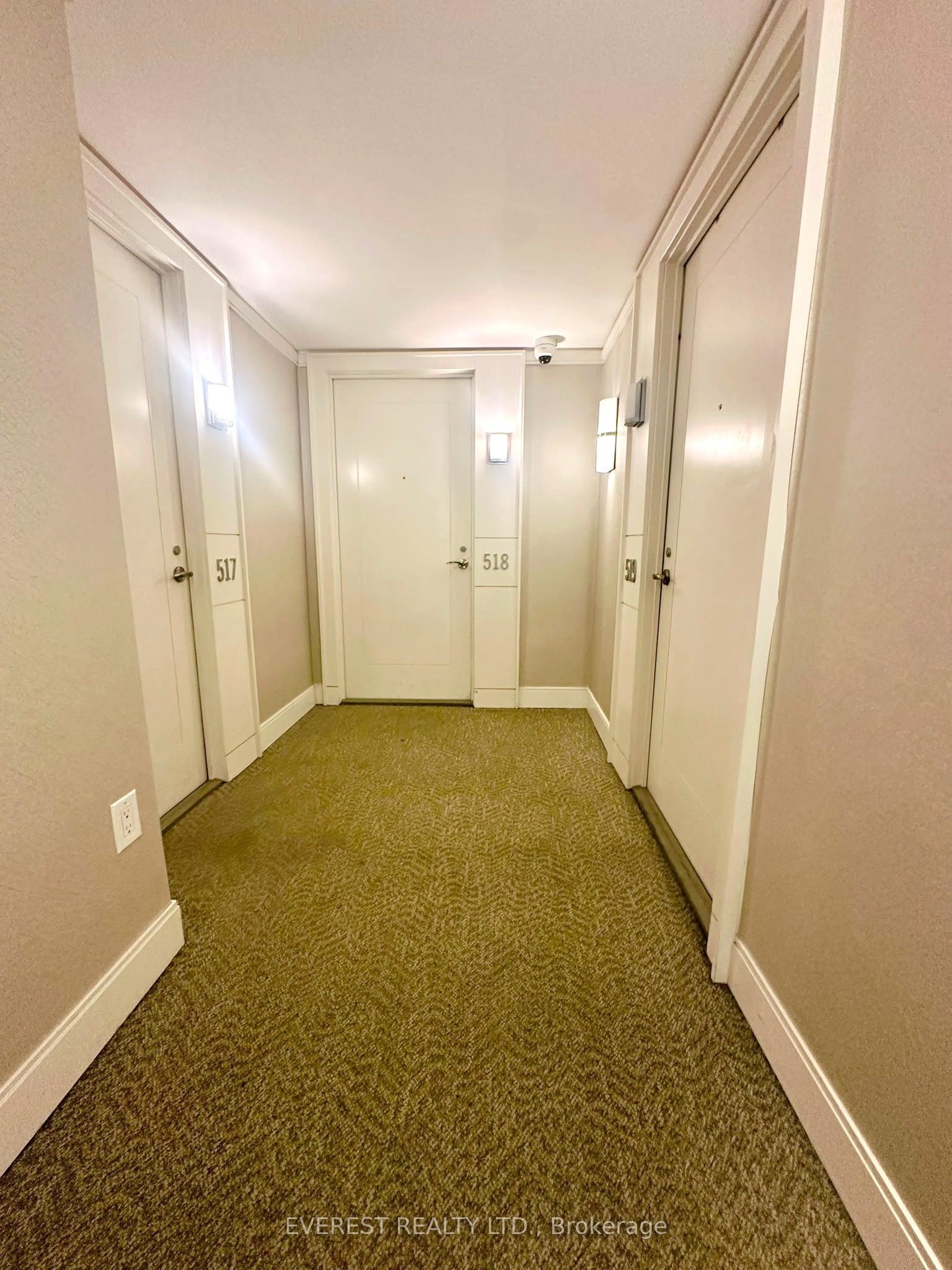 830 Lawrence Avenue W 517, Toronto, ON M6A 1C2 photo 4