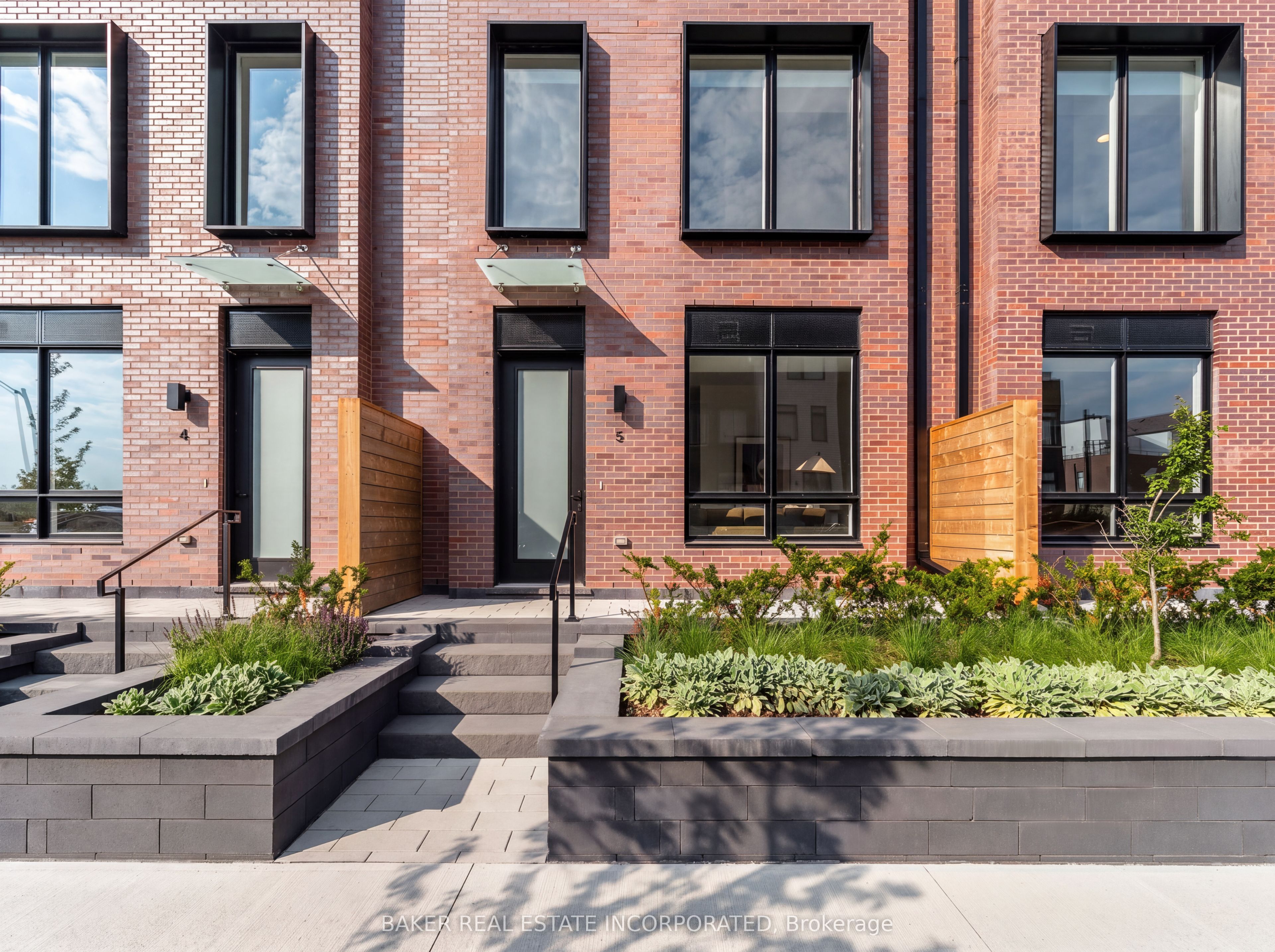 251 Masonry Way 5, Mississauga, ON L5H 0B3