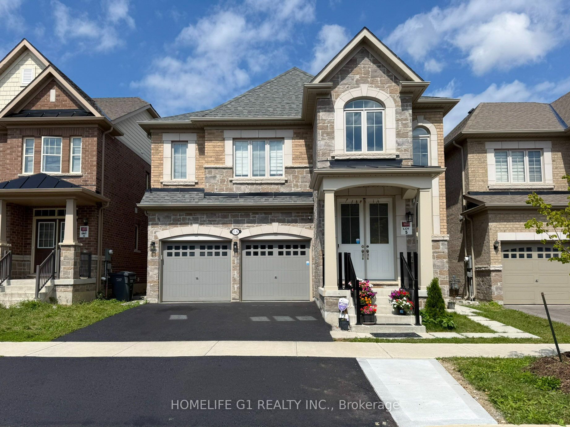 18 Donald Stewart Road, Brampton, ON L7A 5J8