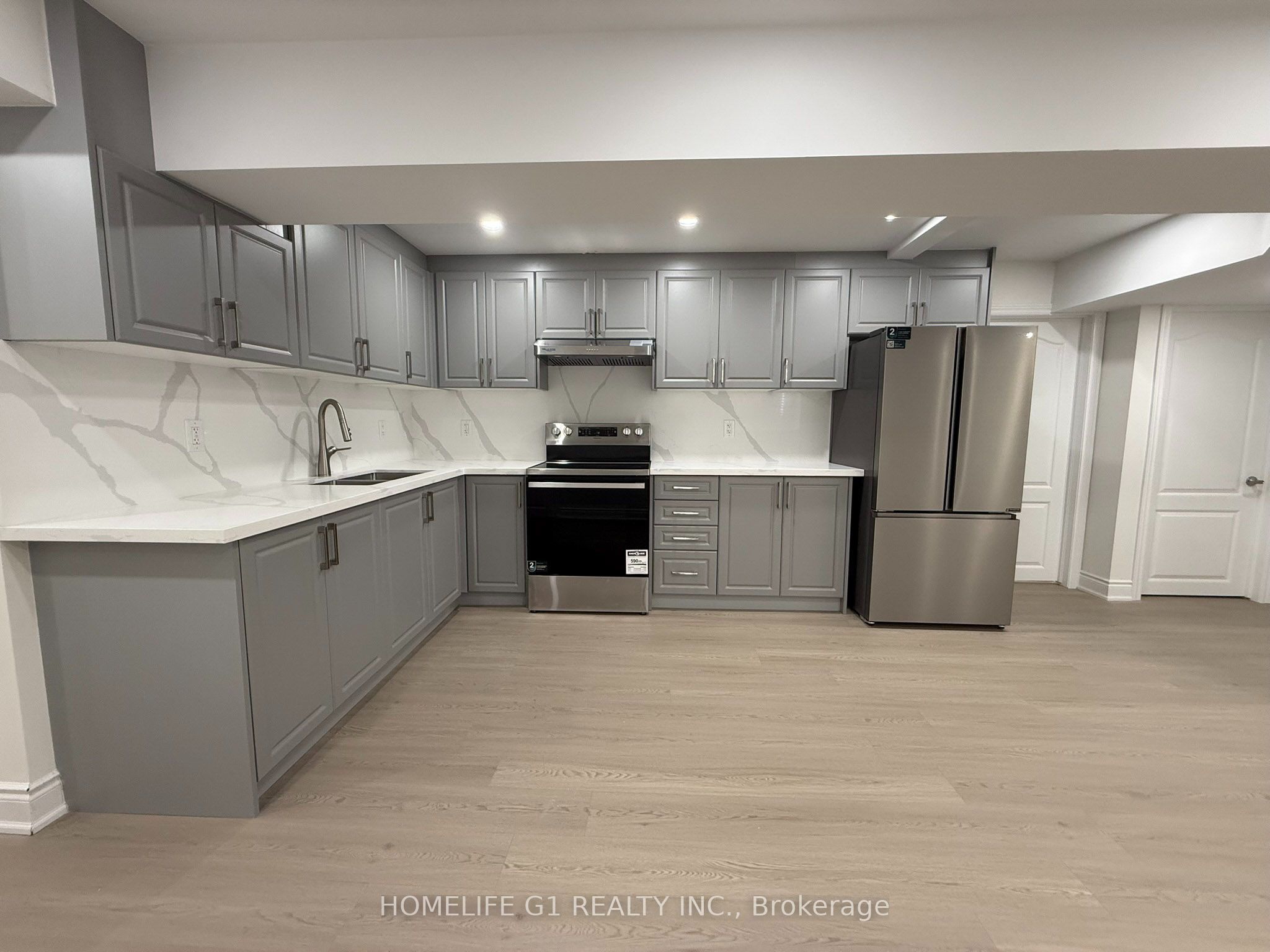 18 Donald Stewart Road, Brampton, ON L7A 5J8 photo 3