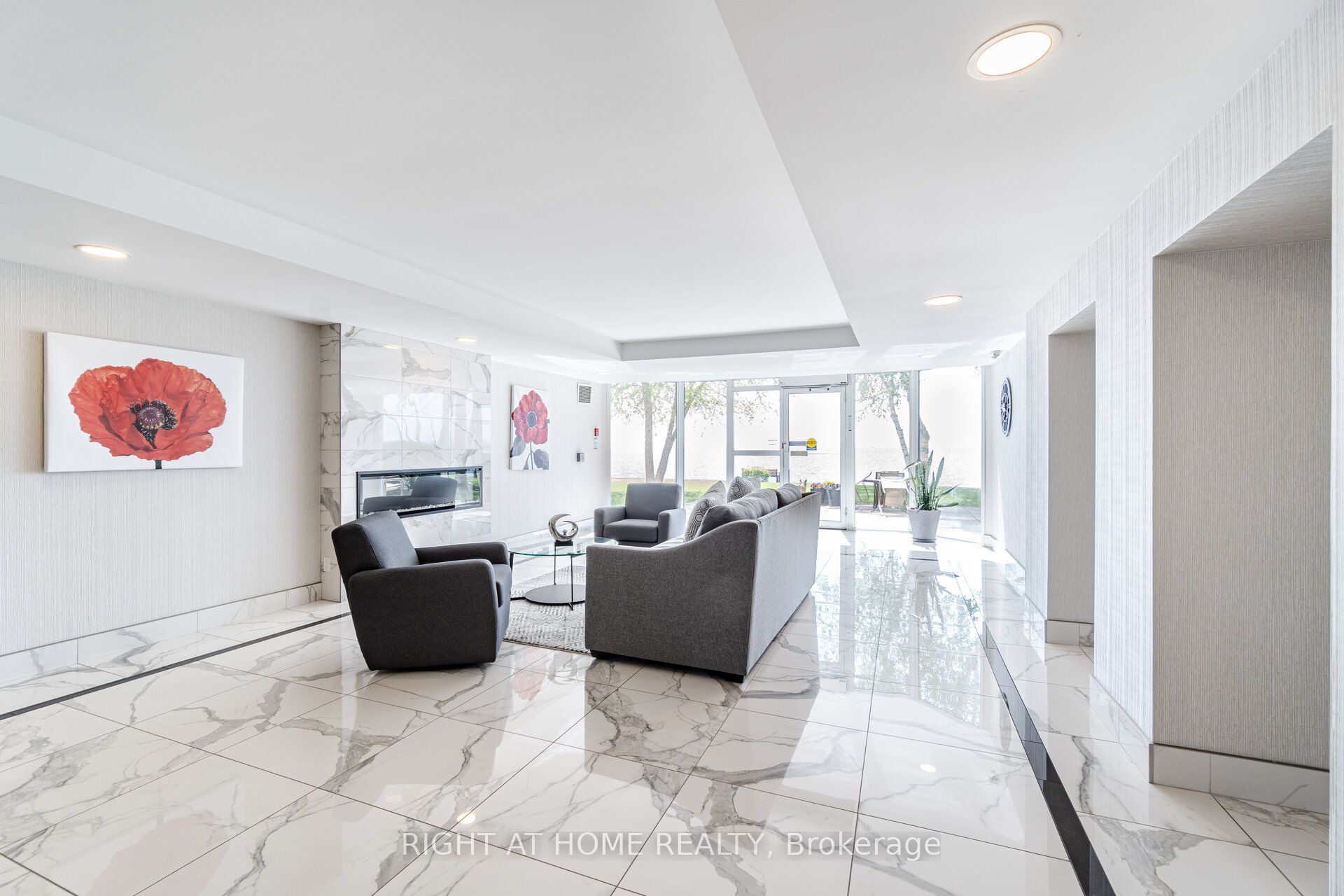 5280 Lakeshore Road 1104, Burlington, ON L7L 5R1 photo 4