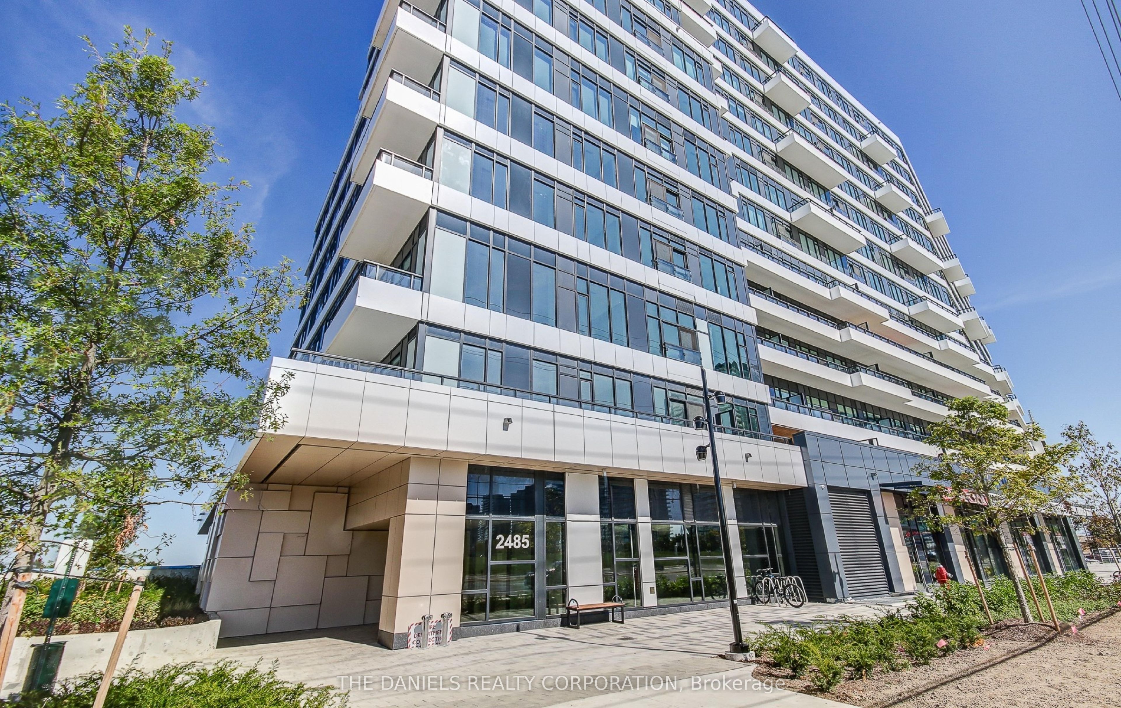 2485 Eglinton Avenue W 607, Mississauga, ON L5M 2T1 photo 2