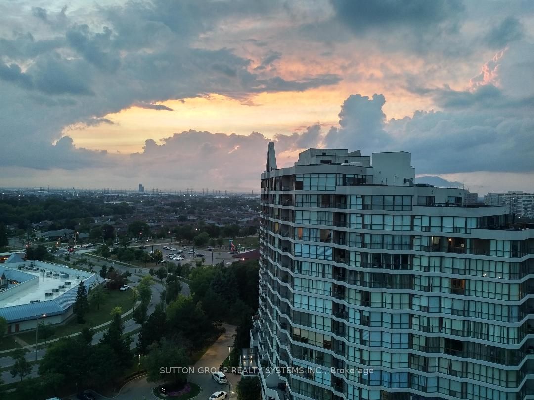 3 Rowntree Road 1610, Toronto, ON M9V 5G8 photo 2