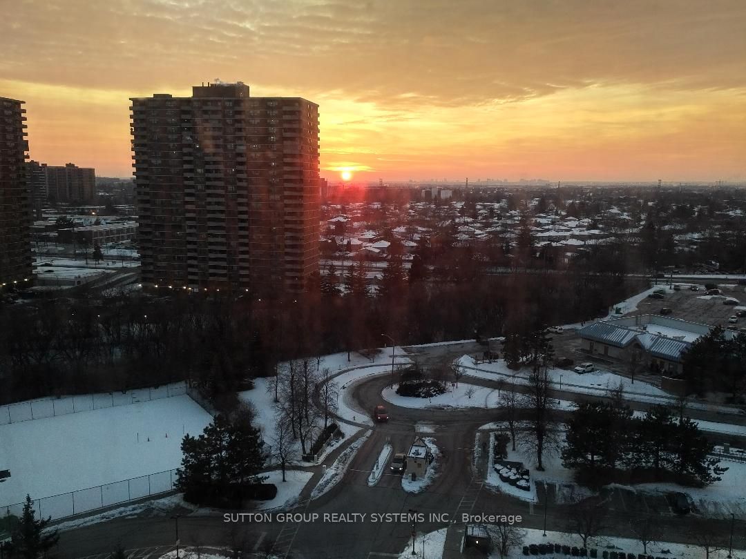 3 Rowntree Road 1610, Toronto, ON M9V 5G8 photo 5