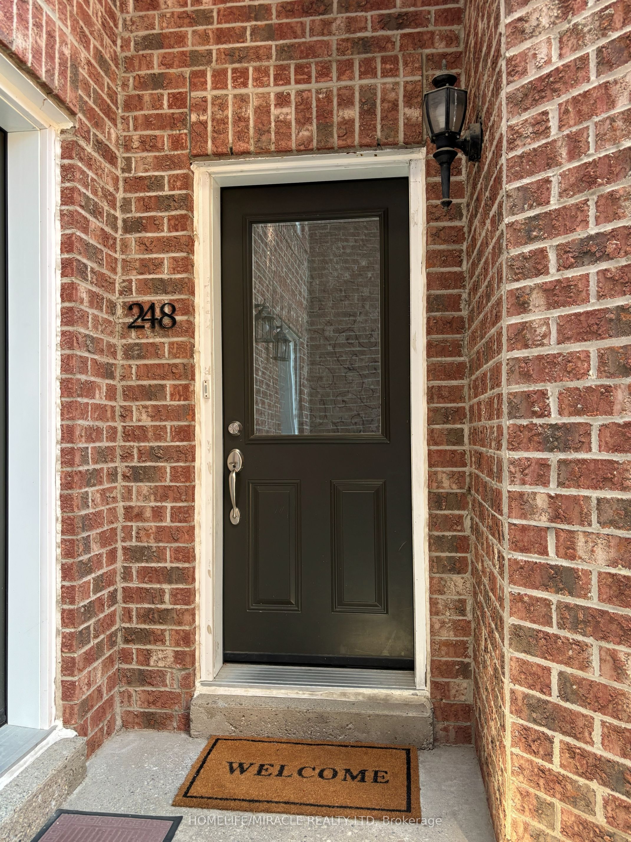 60 Barondale Drive 248, Mississauga, ON L4Z 3N8 photo 2