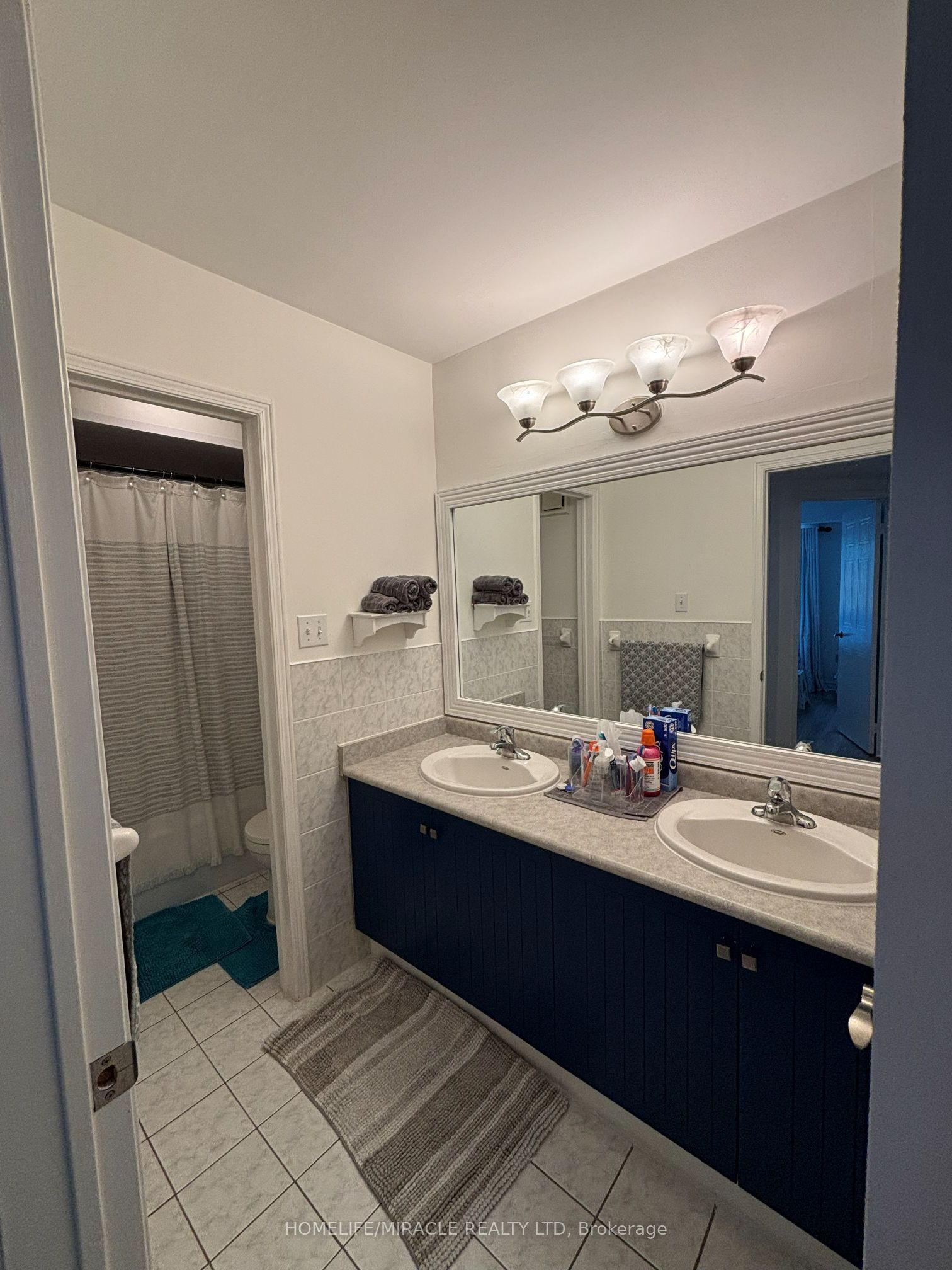 60 Barondale Drive 248, Mississauga, ON L4Z 3N8 photo 5