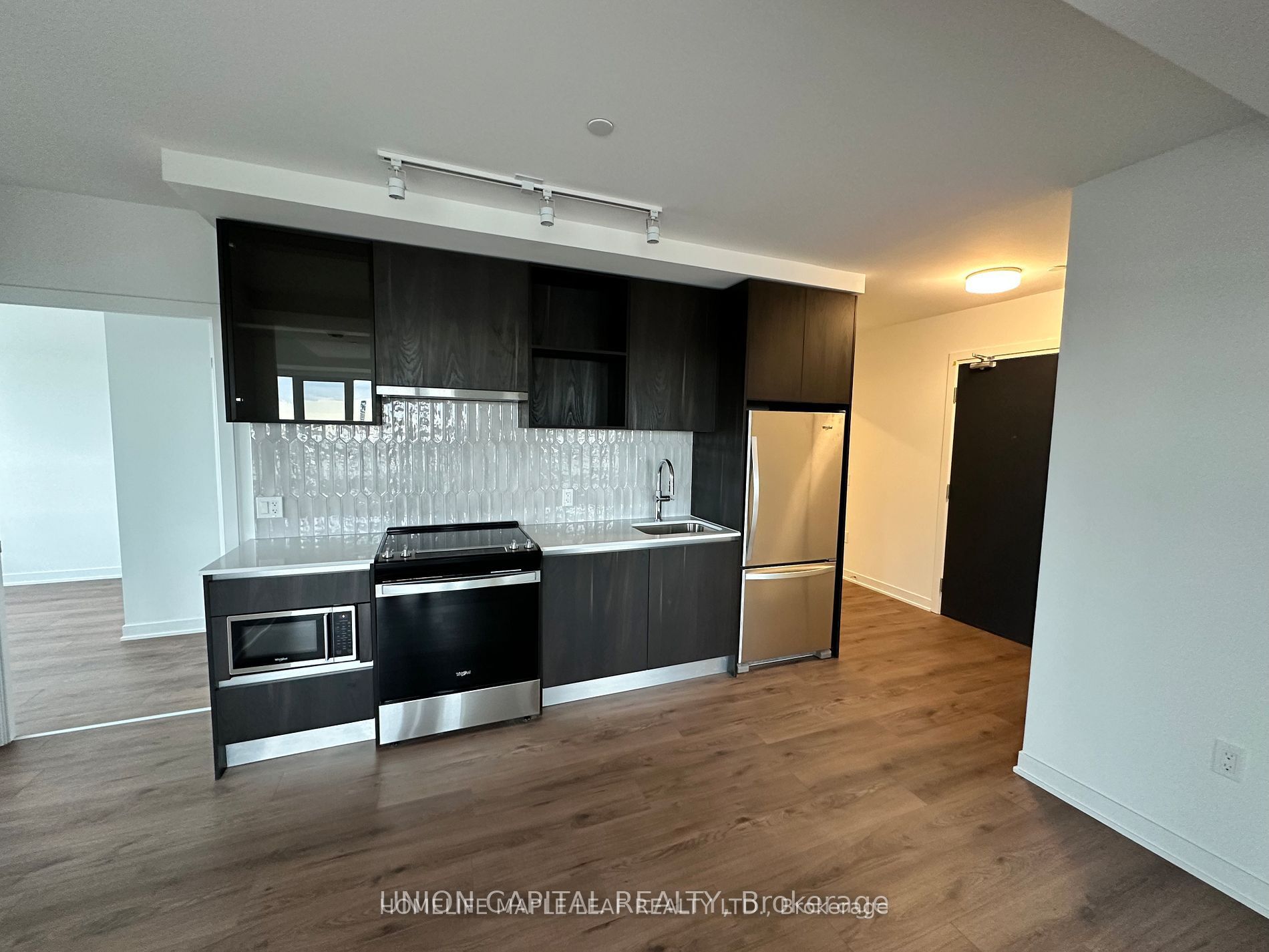 395 Dundas Street W 708, Oakville, ON L6M 5R8