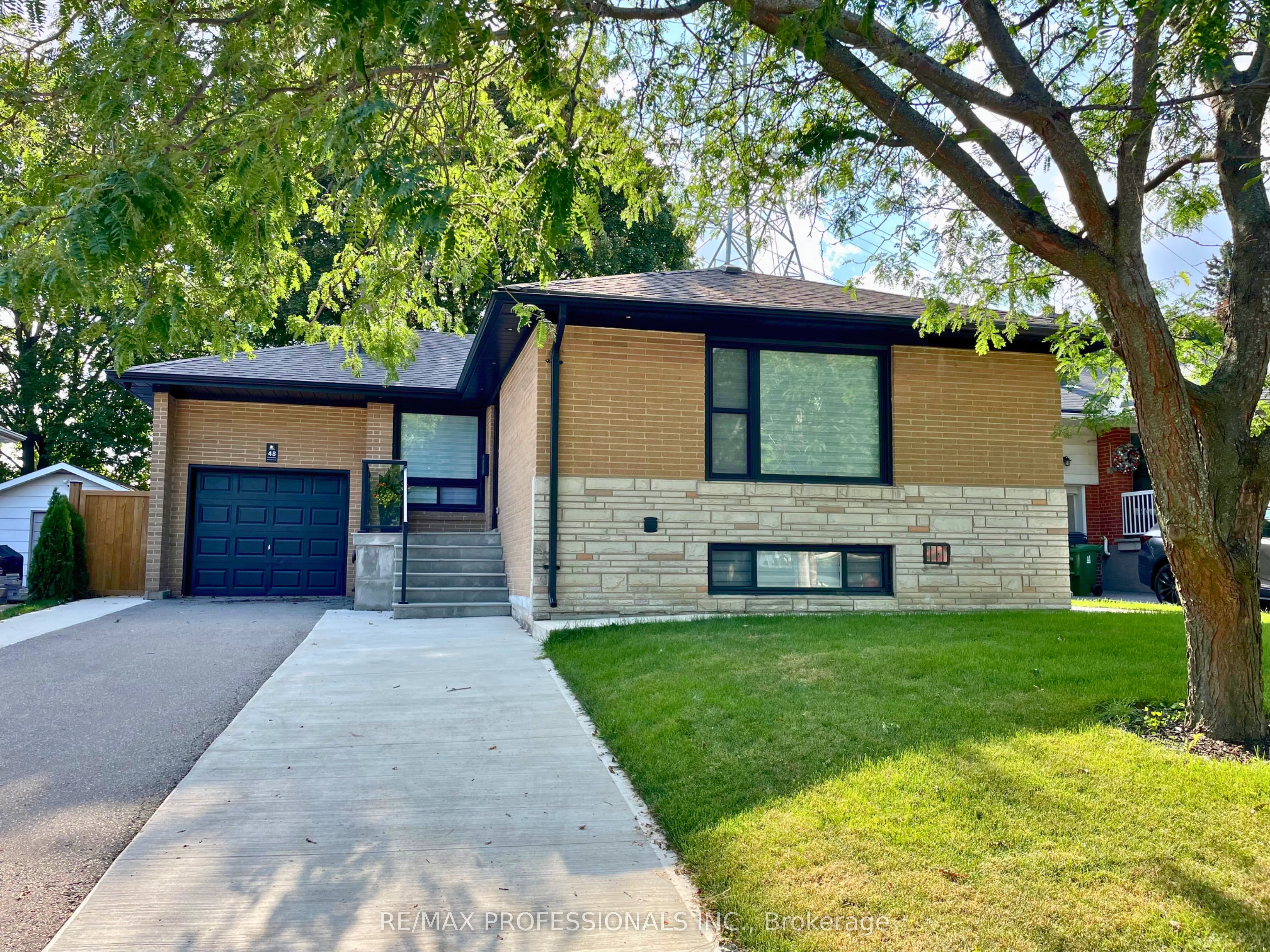 48 Lloyd Manor Road Lower, Toronto, ON M9B 5H7