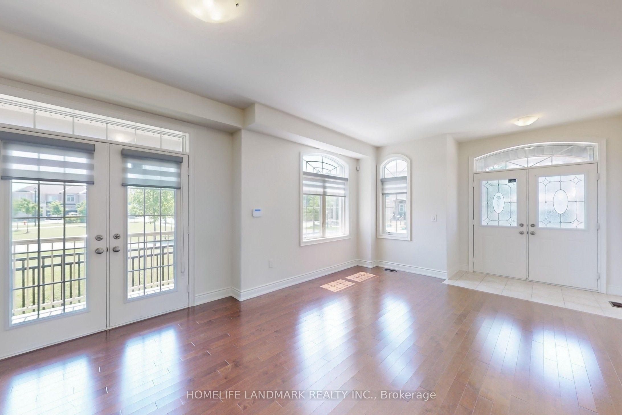 1533 Devine Point, Milton, ON L9E 1H6 photo 4