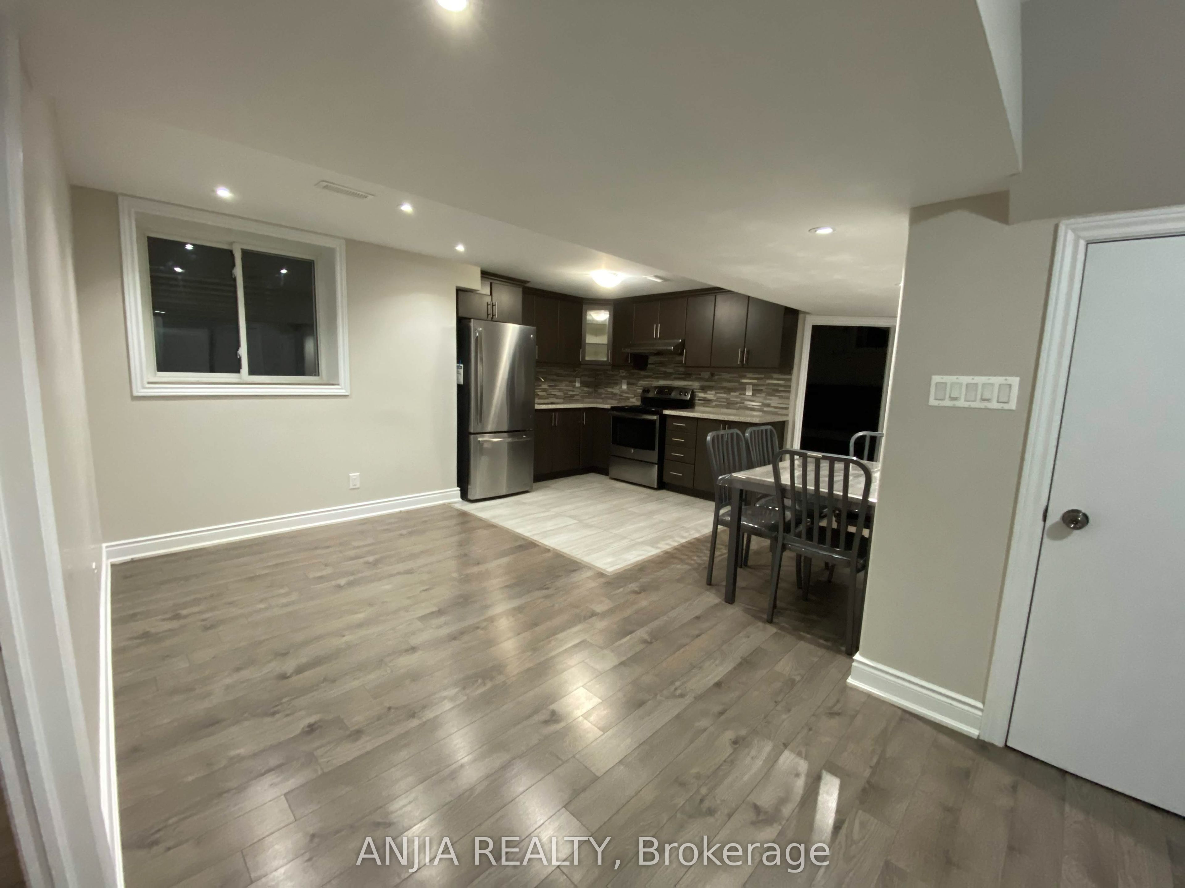 46 Rampart Drive, Brampton, ON L6P 2Z1 photo 3
