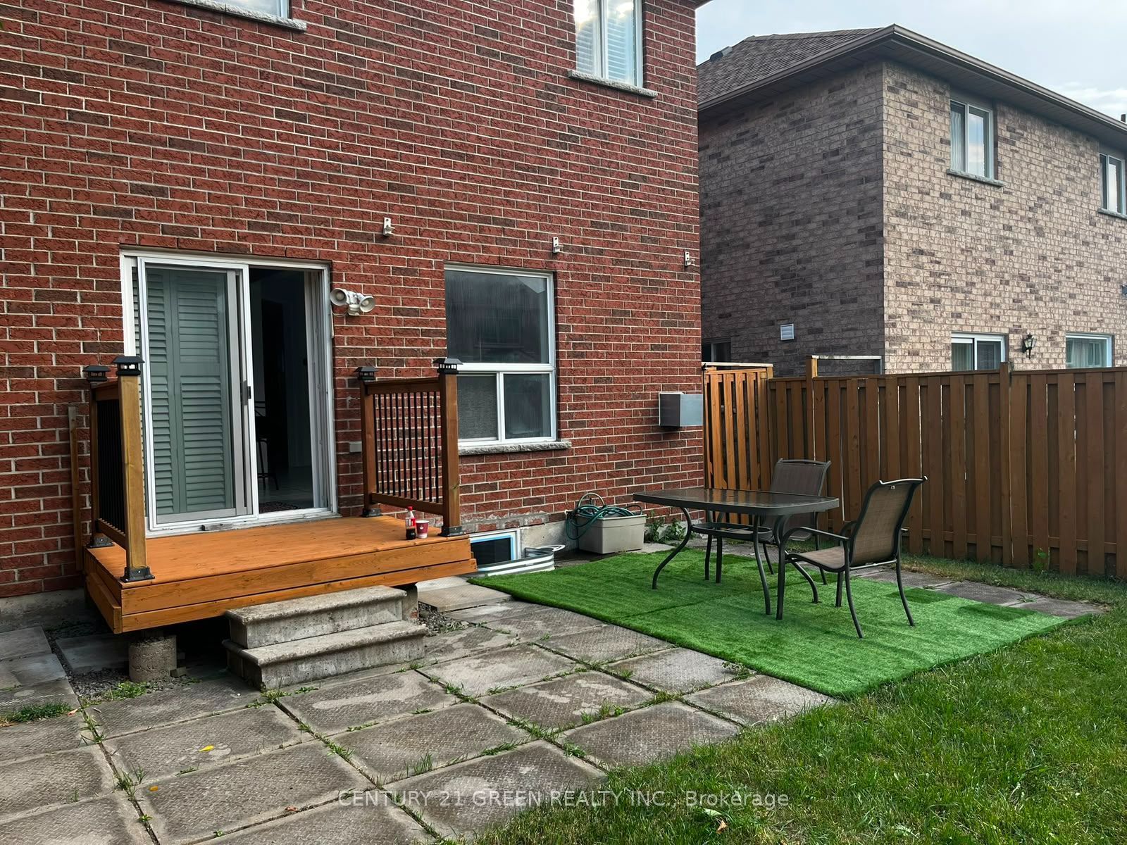 3253 Bruzan Crescent (Upper), Mississauga, ON L5N 8E7 photo 3
