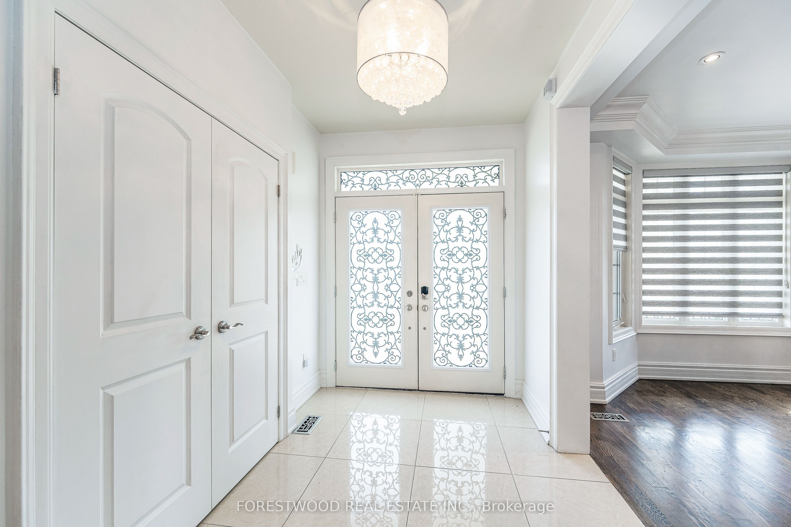 138 Winston Park Boulevard, Toronto, ON M3K 1C5 photo 3