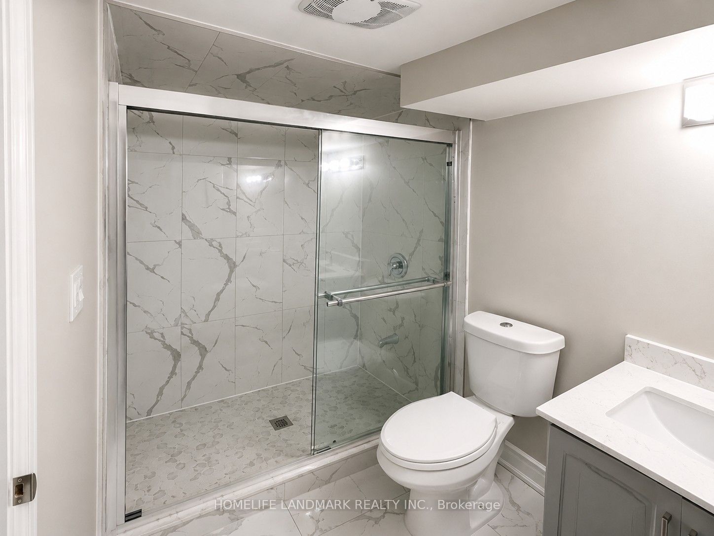 16 Torada Court, Brampton, ON L7A 1H6 photo 3