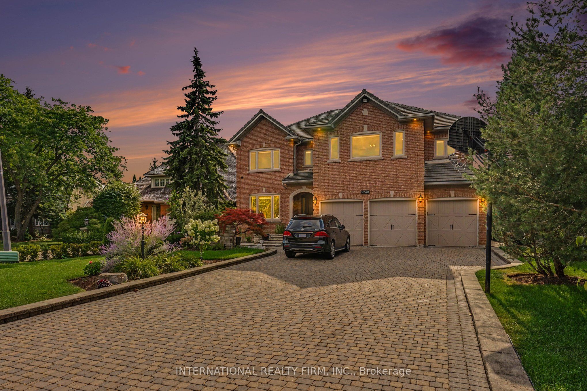 5240 Elmridge Drive, Mississauga, ON L5M 5A4 photo 2
