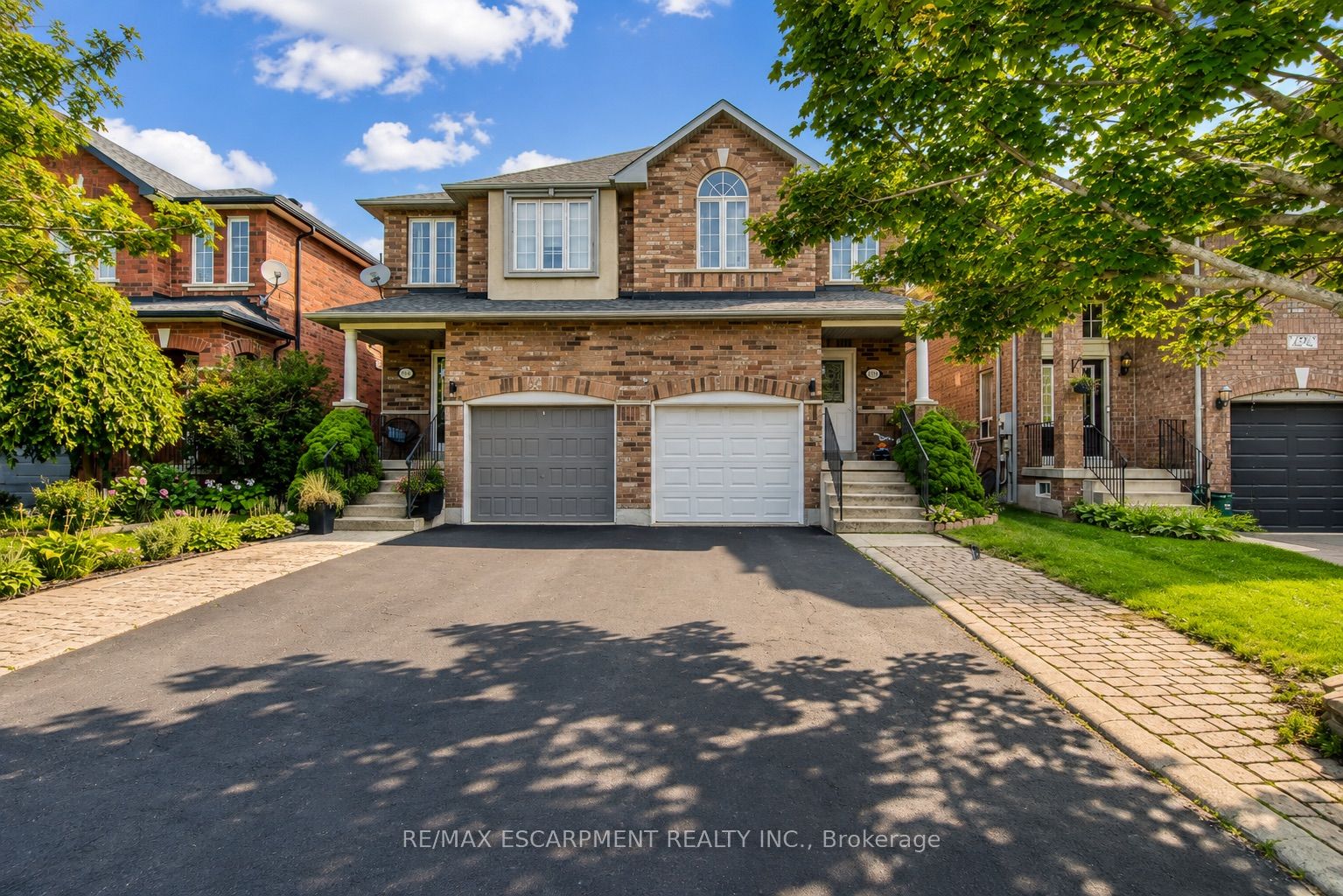 1793 Creek Way, Burlington, ON L7L 6R1 photo 2