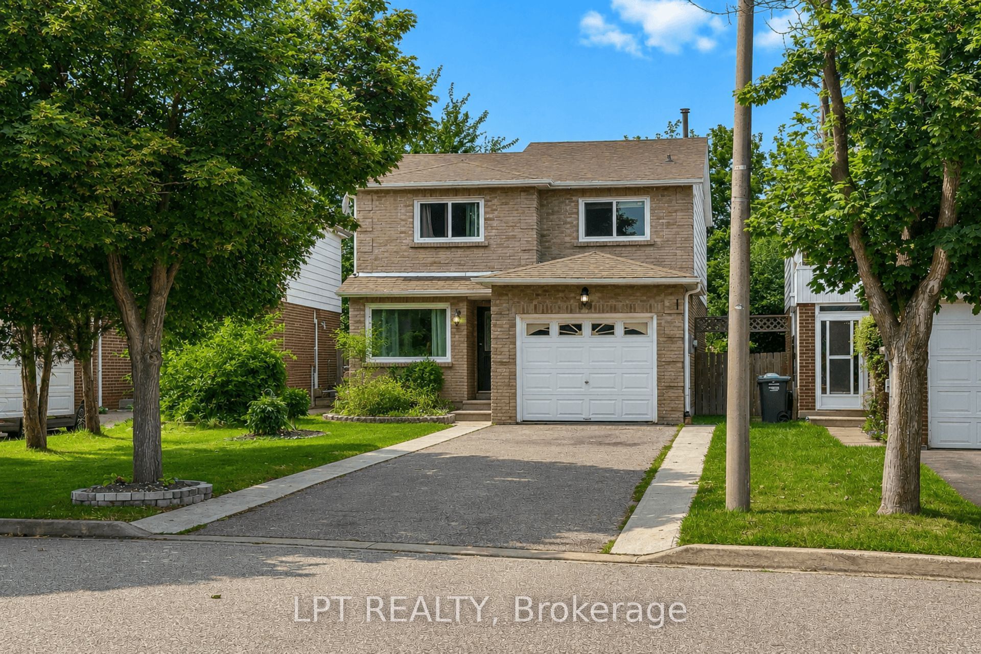 38 Pickard Lane, Brampton, ON L6Y 2M5 photo 2