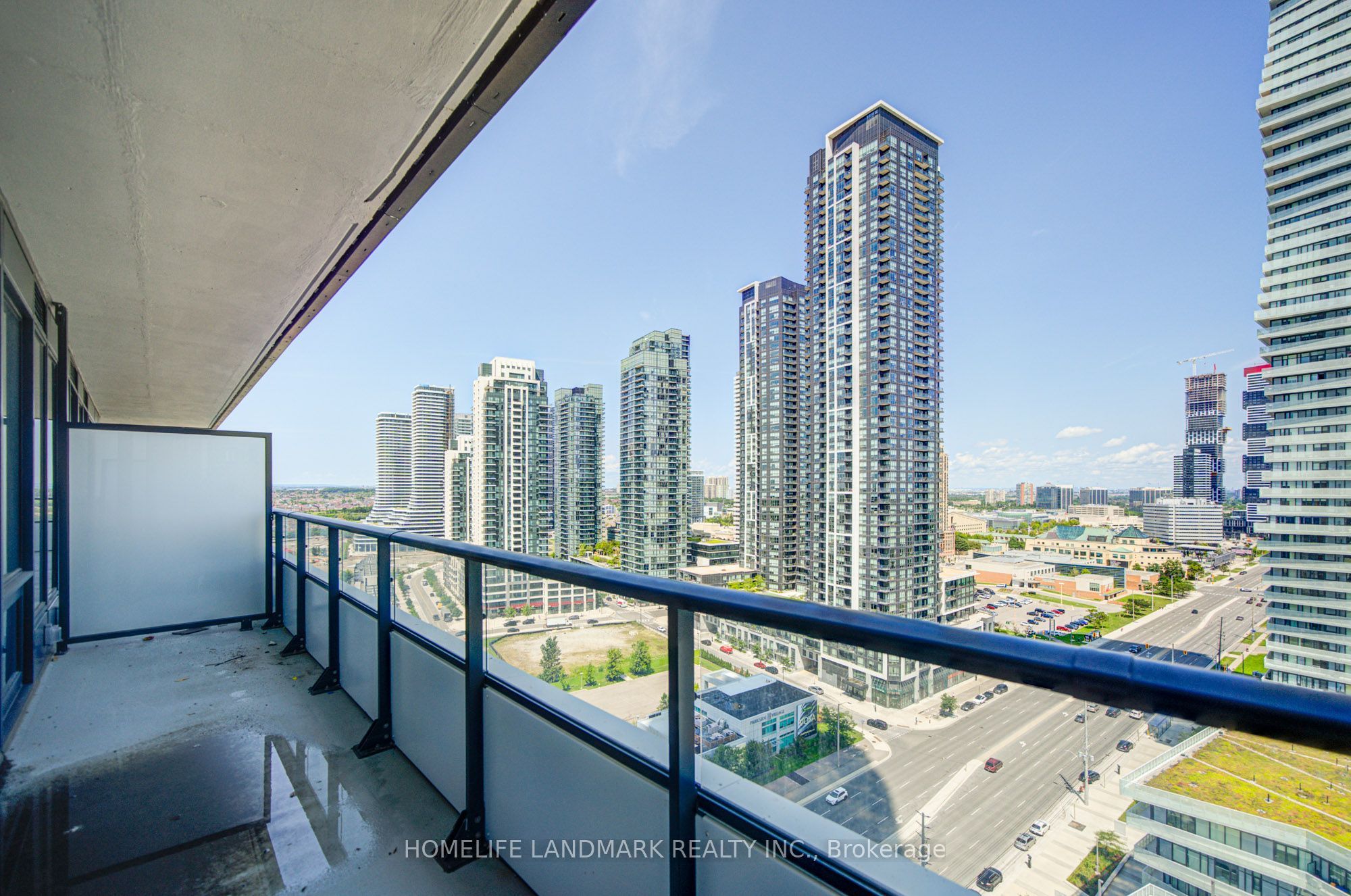 448 Burnhamthorpe Road W 1705, Mississauga, ON L5B 0R4 photo 5