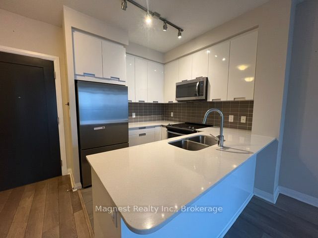 5025 Four Springs Avenue 1306, Mississauga, ON L5R 0G5 photo 4