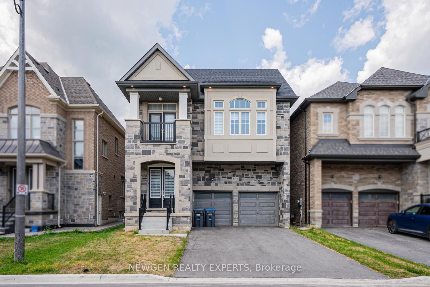 68 Stowmarket Street, Caledon, ON L7C 3Y5