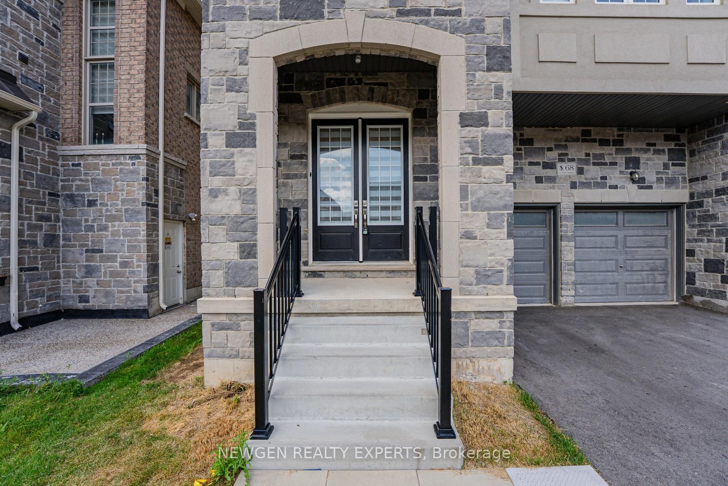 68 Stowmarket Street, Caledon, ON L7C 3Y5 photo 4