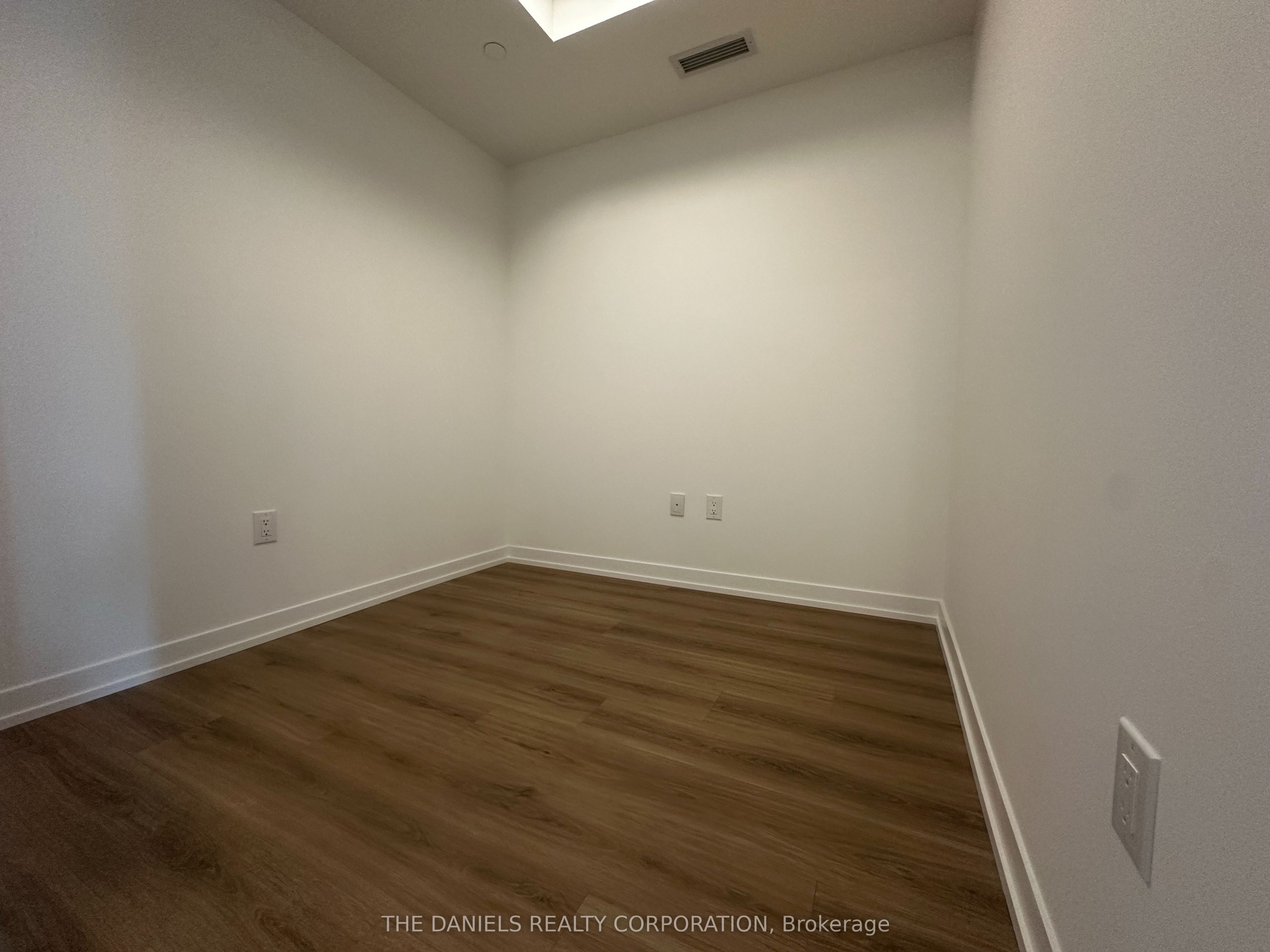 2485 Eglinton Avenue W 1013, Mississauga, ON L5M 2T1 photo 4