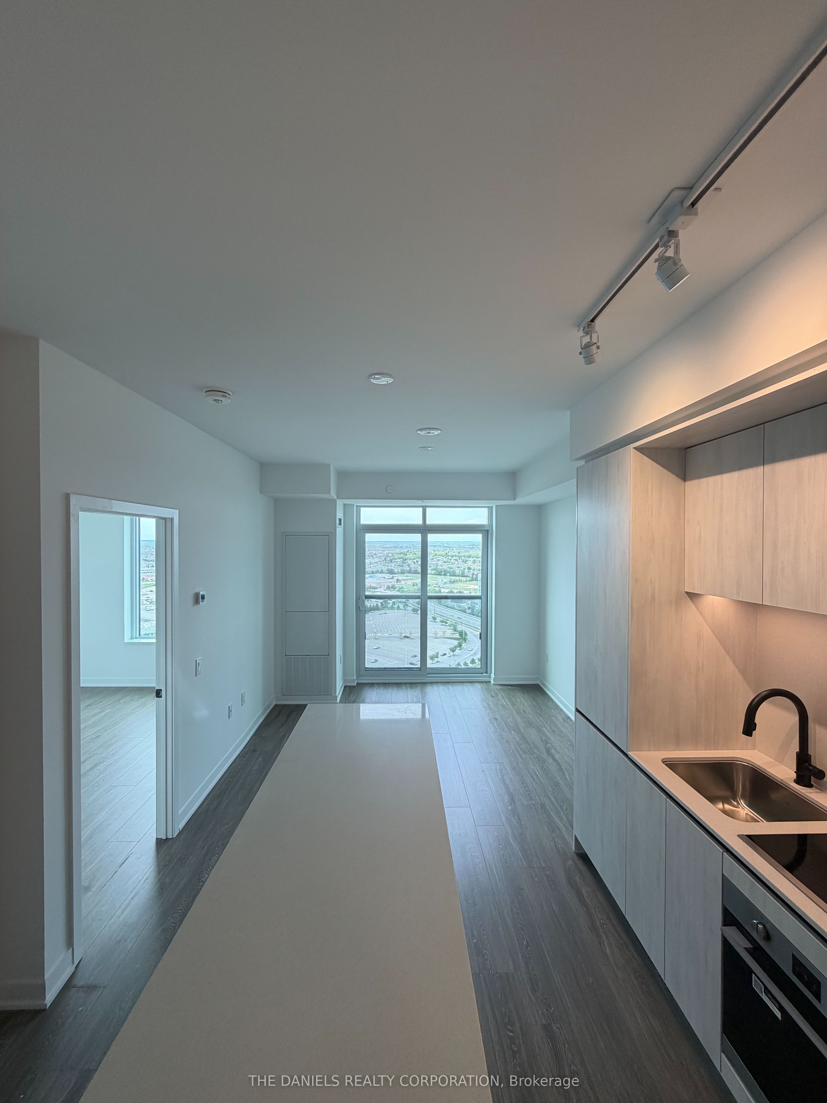 2495 Eglinton Avenue W 2507, Mississauga, ON L5M 2T2 photo 2