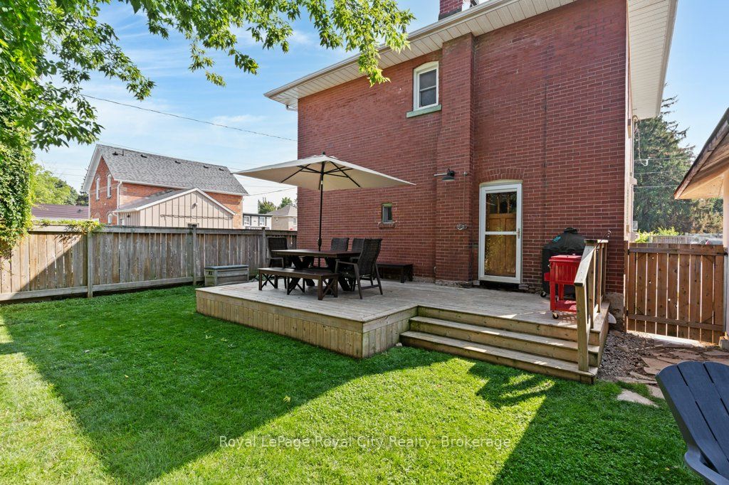 9 Wilbur Street N, Halton Hills, ON L7J 2C3 photo 5