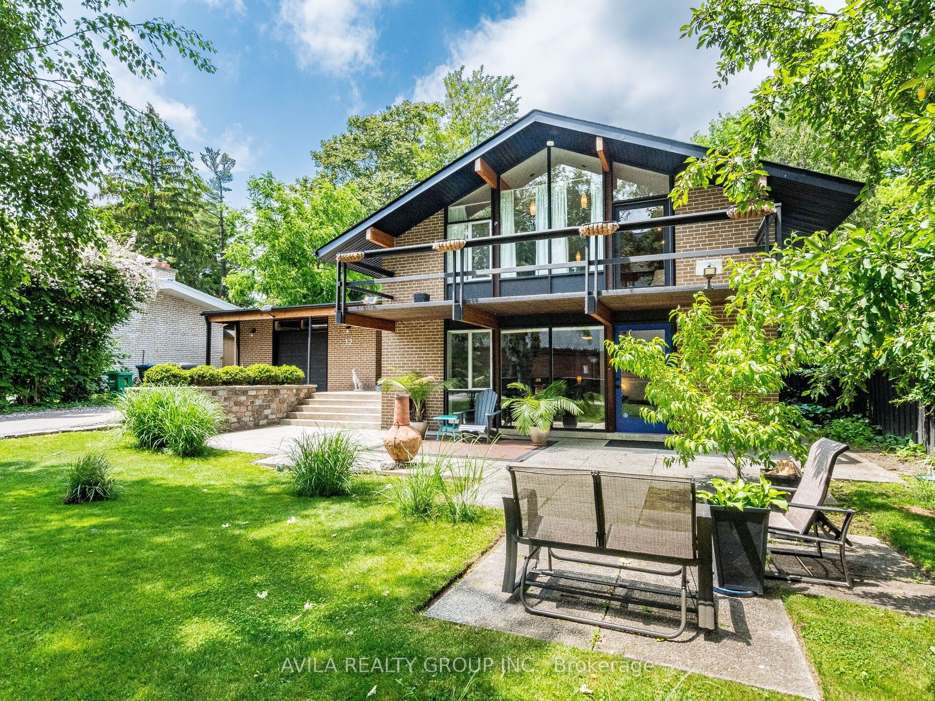12 Woodbrook Drive, Brampton, ON L6W 1W5